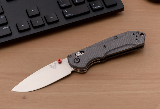 Benchmade 565-1 Mini Freek Folding Knife 3" S90V Satin Plain Blade, Carbon Fiber Handles, True Red Accents