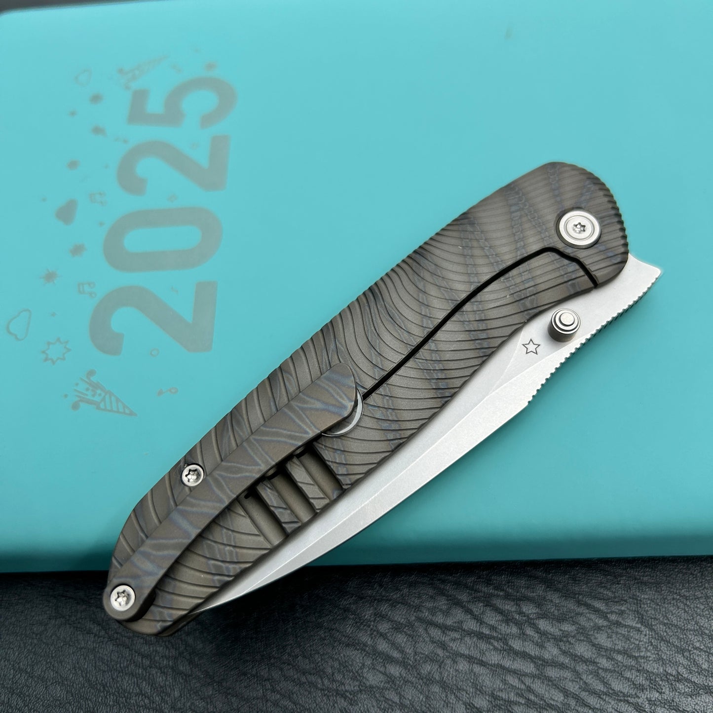 KB knives KB379B Pioneer Folding Knife Tiger Stripe Flame Titanium w/ Wave Milling Handle 3.35'' Beadblast CPM 20CV Blade