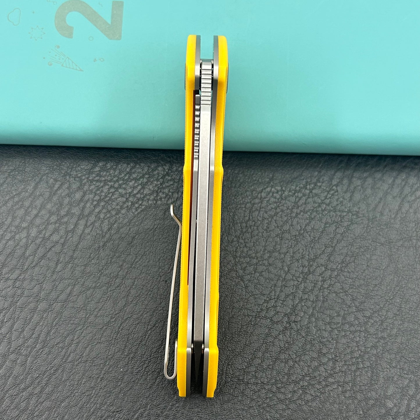 KUBEY knife KU212K Anteater Linerlock Yellow Folding Knives