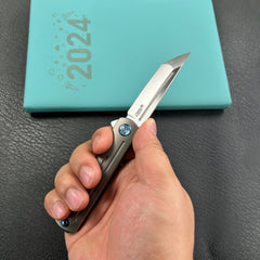 KUBEY KB244A Musō Flipper Everyday Carry Knife Grey Titanium Handle 2.95" Tanto Belt Satin M390 Blade
