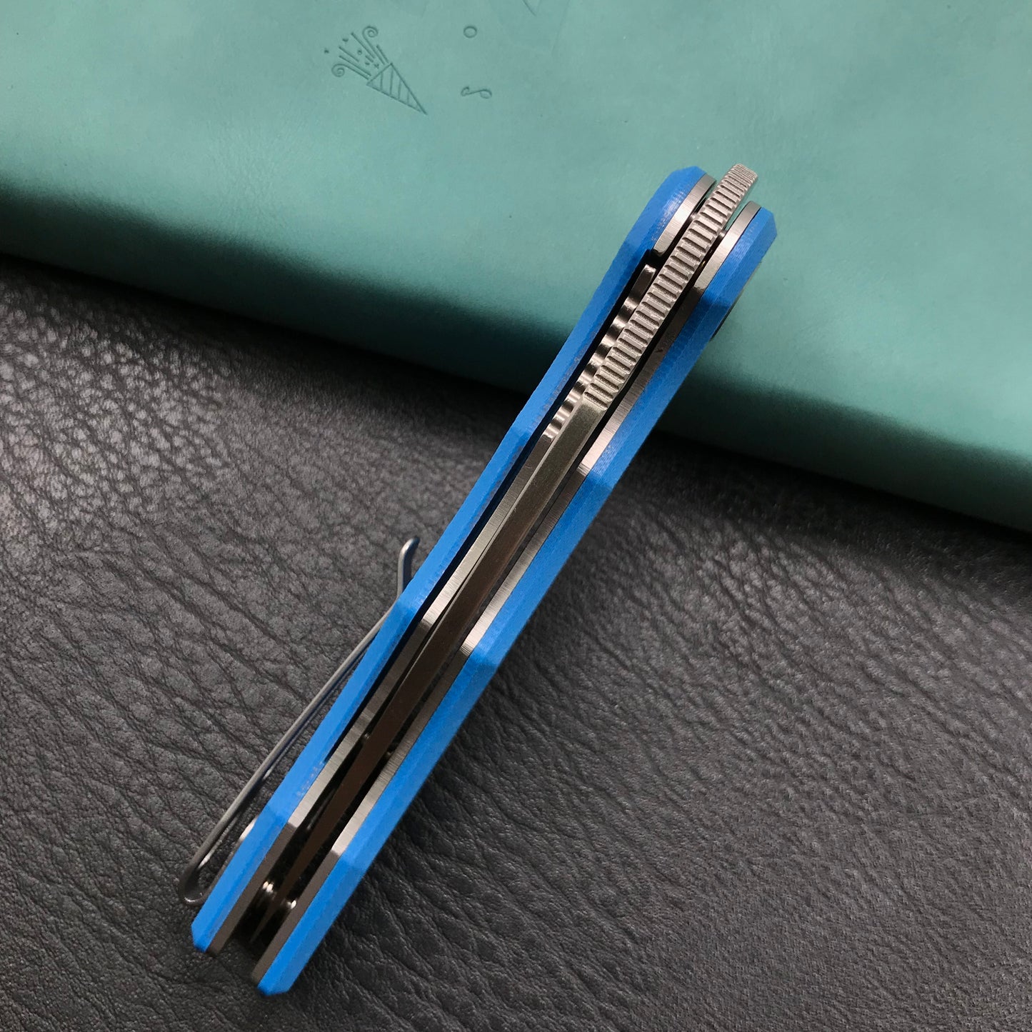 KUBEY KU2101B Mizo Liner Lock Front Flipper Folding Knife Blue G10 Handle 3.15" Satin 14C28N