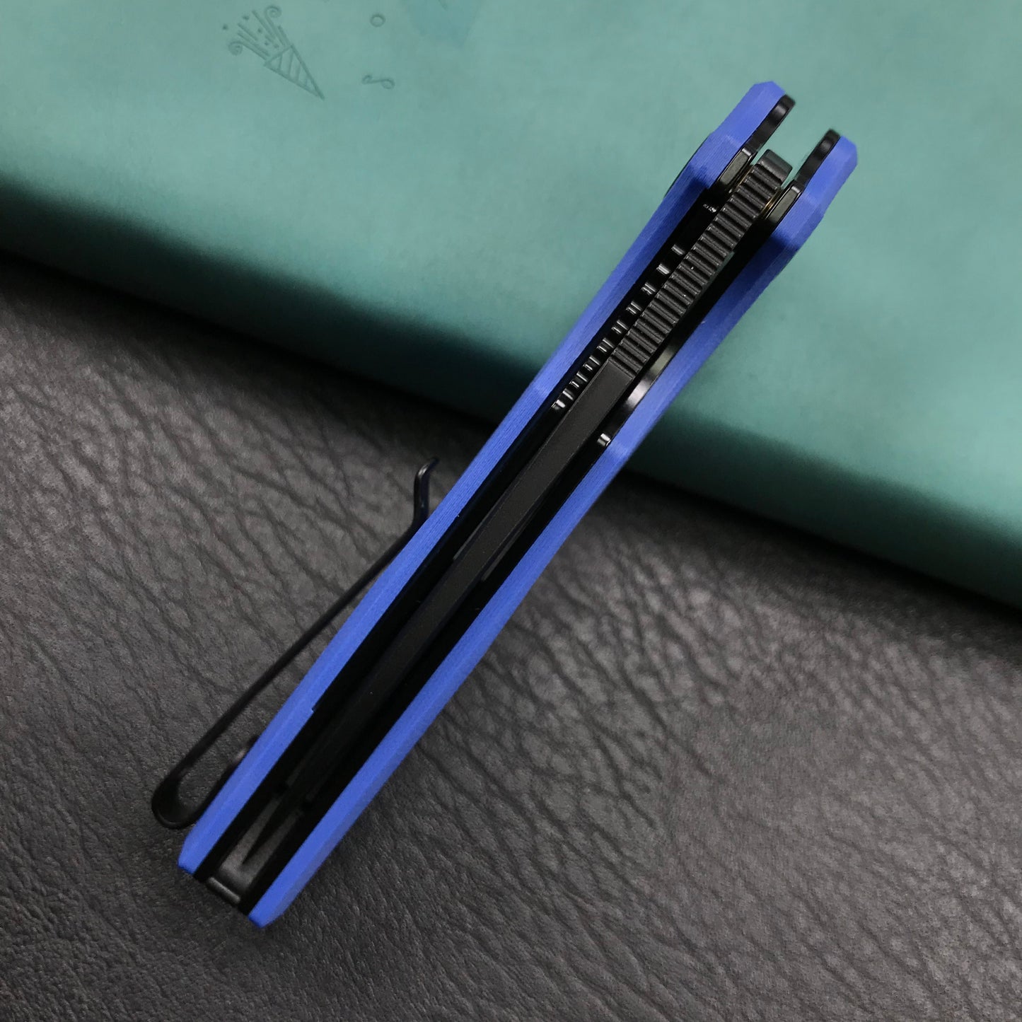 KUBEY KU233F EDC Wolverine Liner Lock Folding Pocket Knife Blue G10 Handle 2.95" Dark Stonewashed D2