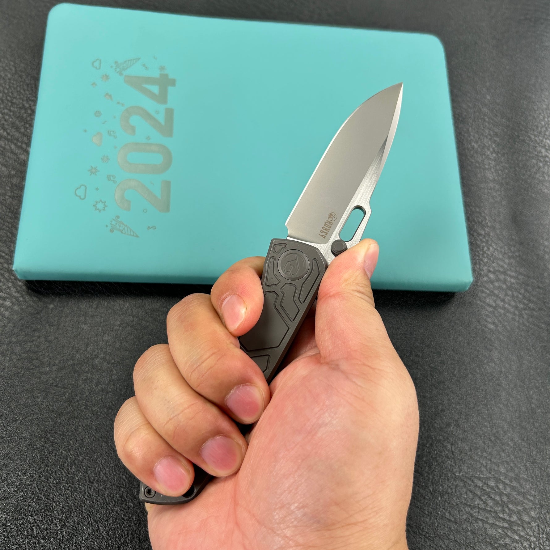 KUBEY  KB259B Blackout Frame Lock Folding Knife Gray Titanium Handle 3.15" Brush & Sandblast M390