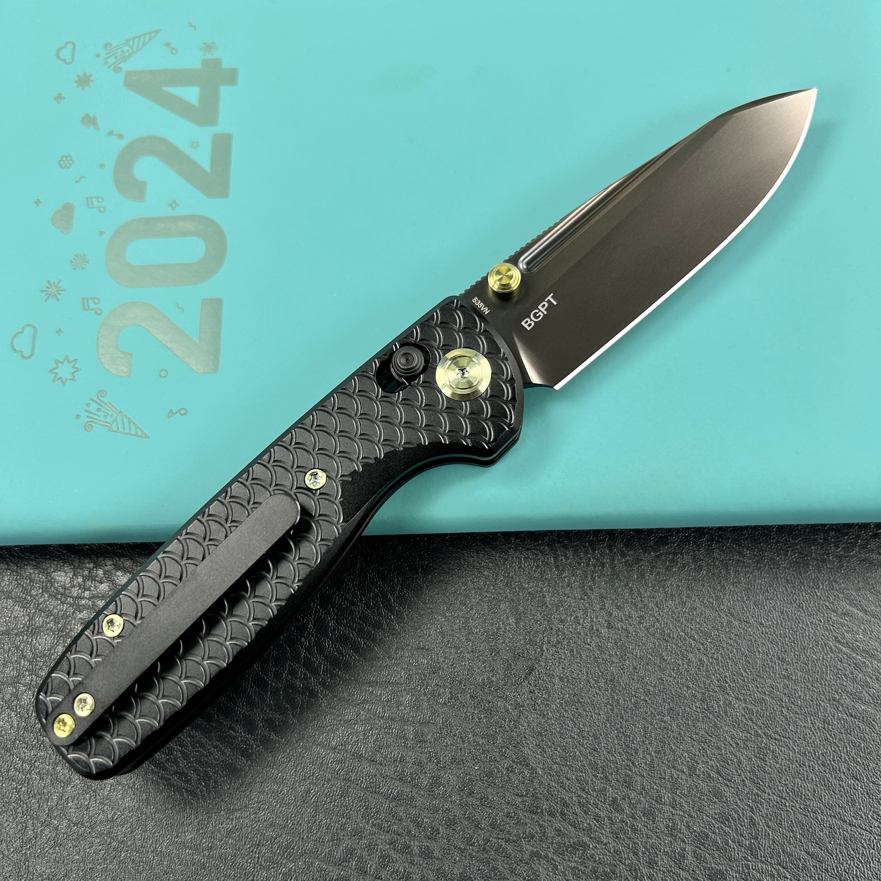 KB Knives KB383B Bluff Axis lock Folding Knife Black Titanium Handle 3.19" DLC CPM S35VN