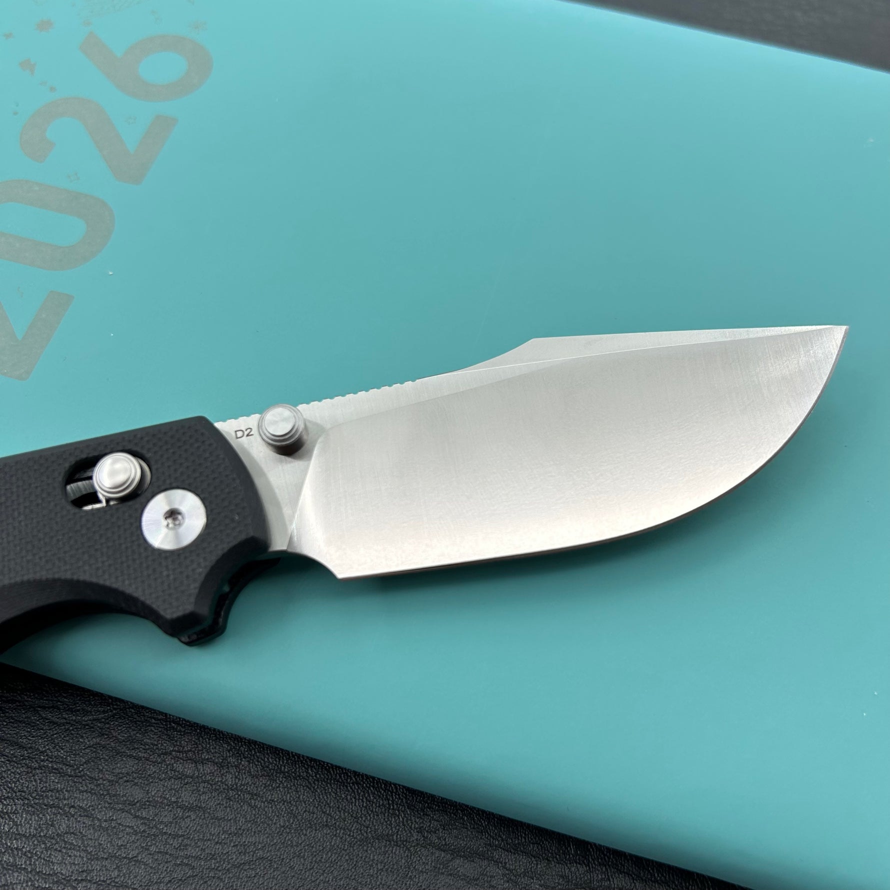 KU KNIVES KU503A Iguana Crossbar Lock Black Folding Knife