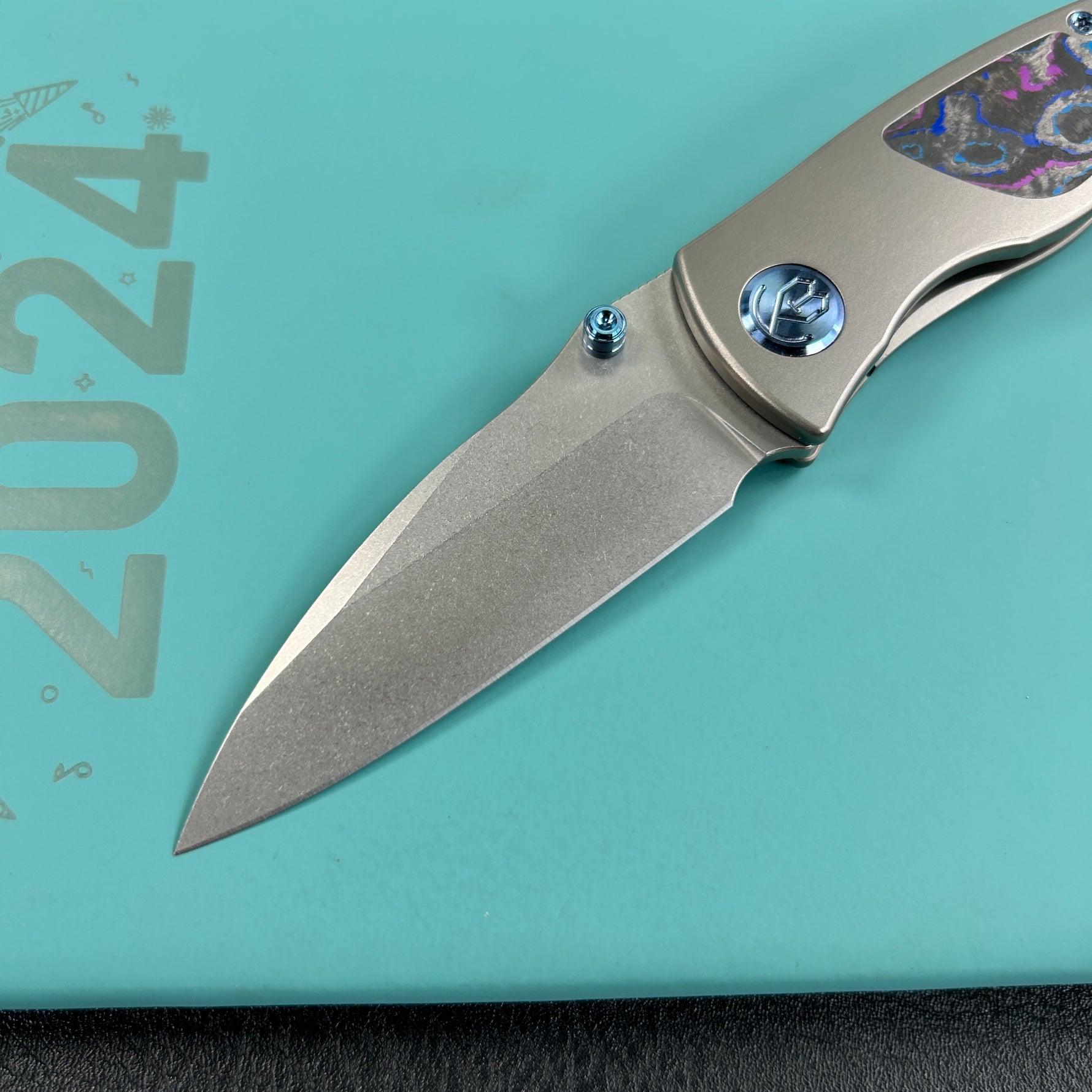 KB KNIVES  KB258C Vertigo Frame Lock Folding Knife Titanium with Damtanium CamoCarbon Inlays 3.11" Stonewash S35VN Blade