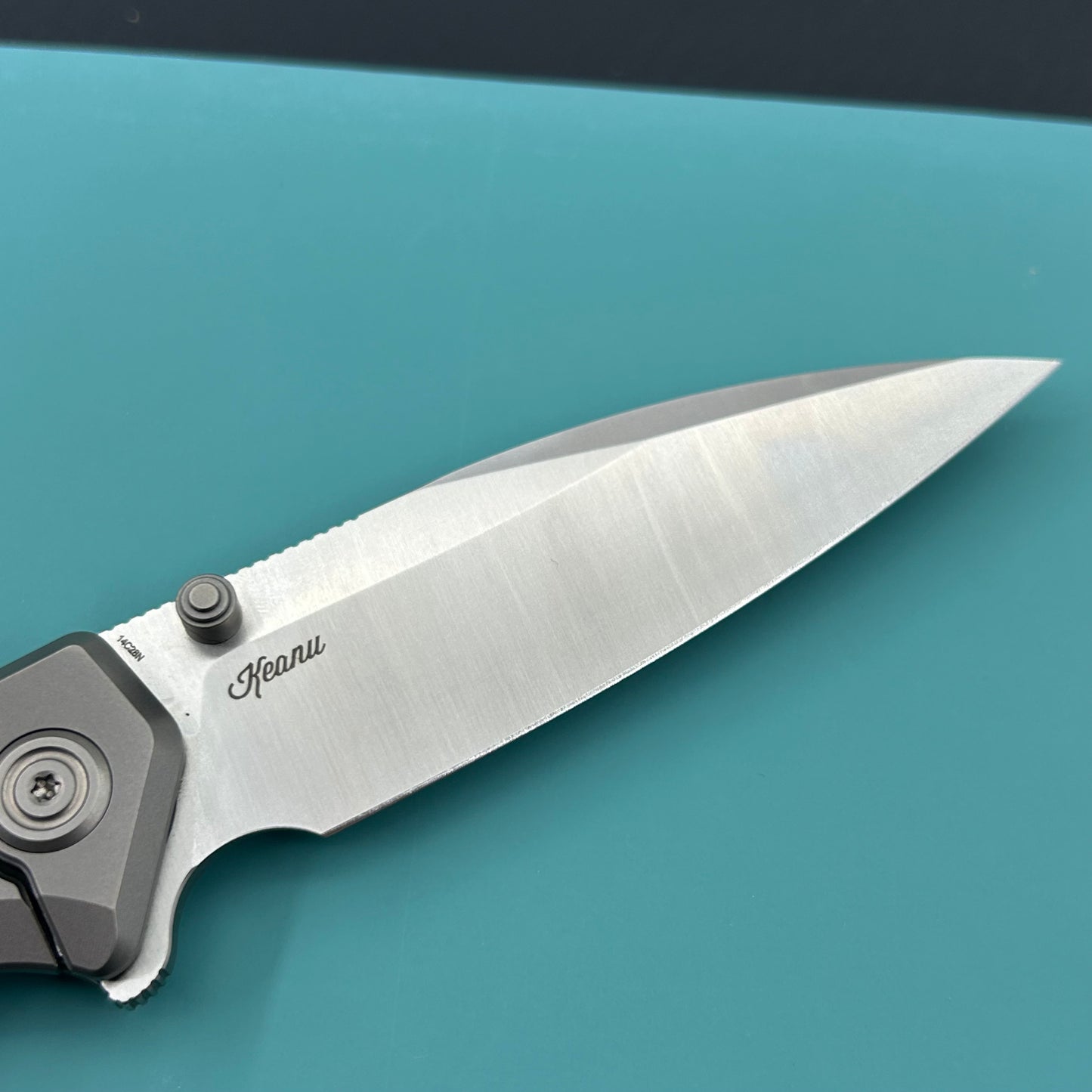 KU knife  KU474A Whammy Framelock Grey Ti Folding Knife