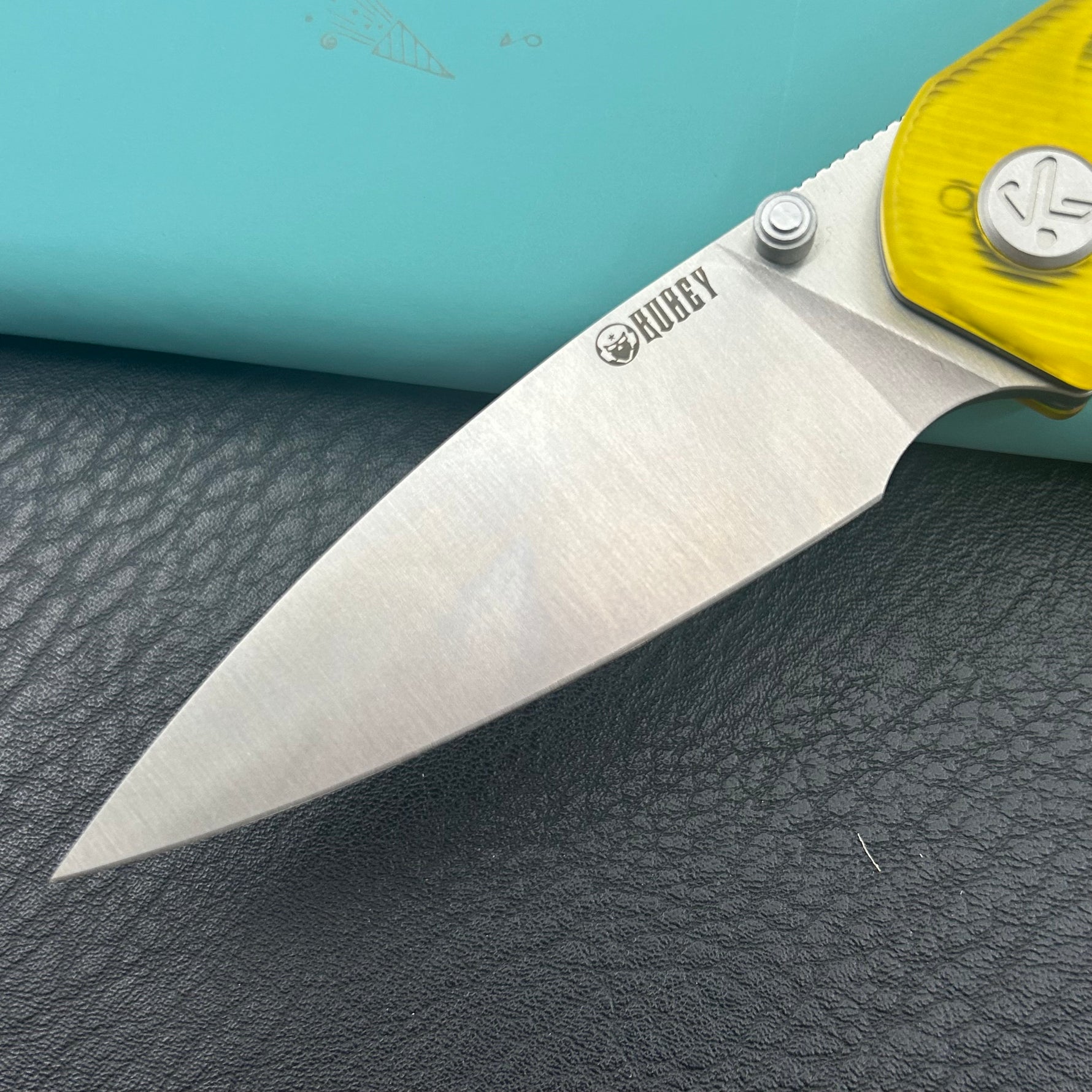 KU knife KU408D SNUG Linerlock Ultem Folding knife