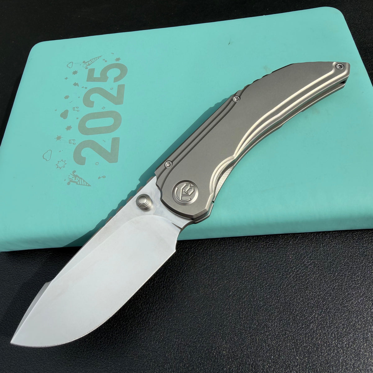 KB KNIVES KB388A Snorri Pocket Folding Knife Sandblast Titanium Handle 3.54'' Silver Bead Blasting M390