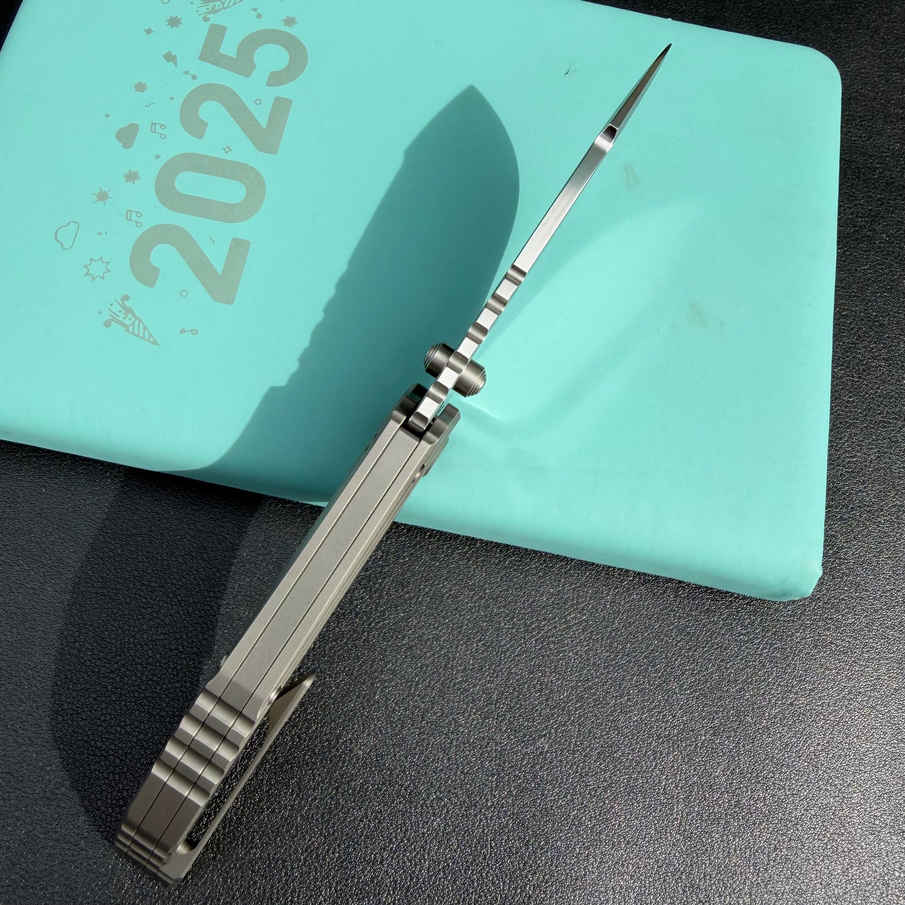 KB KNIVES KB388A Snorri Pocket Folding Knife Sandblast Titanium Handle 3.54'' Silver Bead Blasting M390
