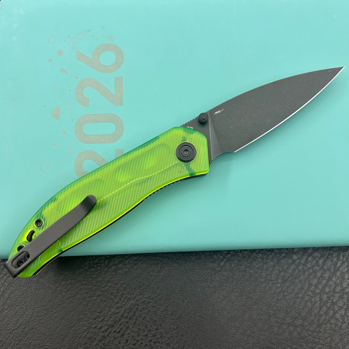 KU knife KU408F SNUG Linerlock Black Glow Polycarbonate Folding knife