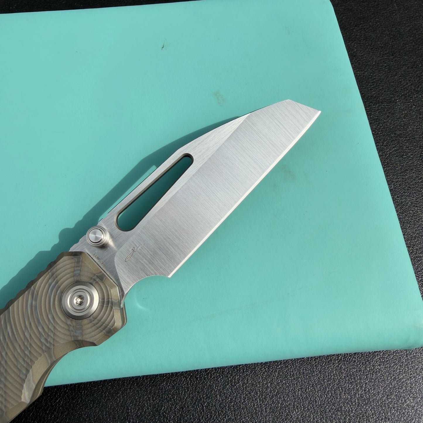 KB Venom KB435B Top Liner Lock Pocket Folding Knife Flame Ano Titanium w/ Radial Milling 3.46" Belt Satin CPM S90V Blade
