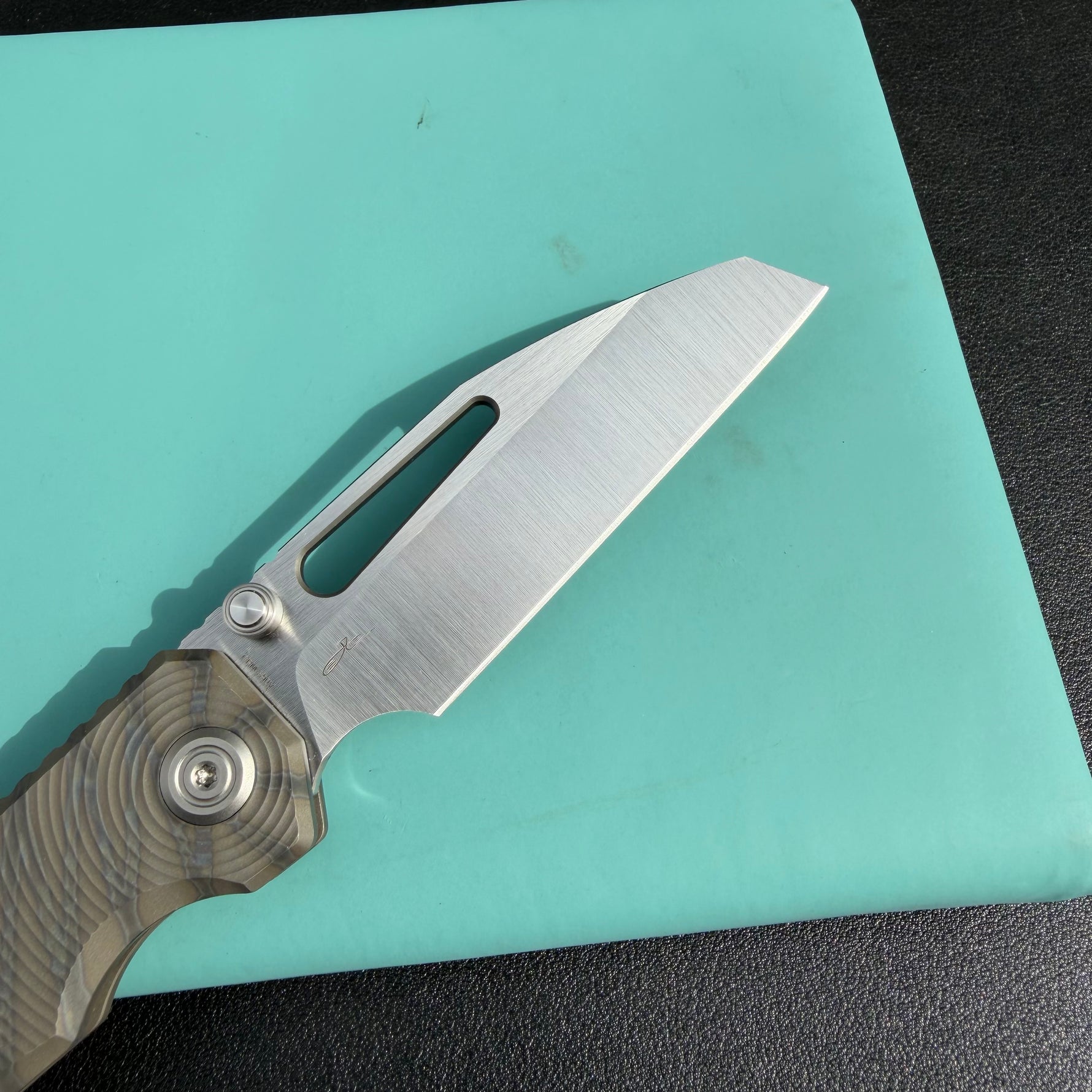 KB Venom KB435B Top Liner Lock Pocket Folding Knife Flame Ano Titanium w/ Radial Milling 3.46" Belt Satin CPM S90V Blade
