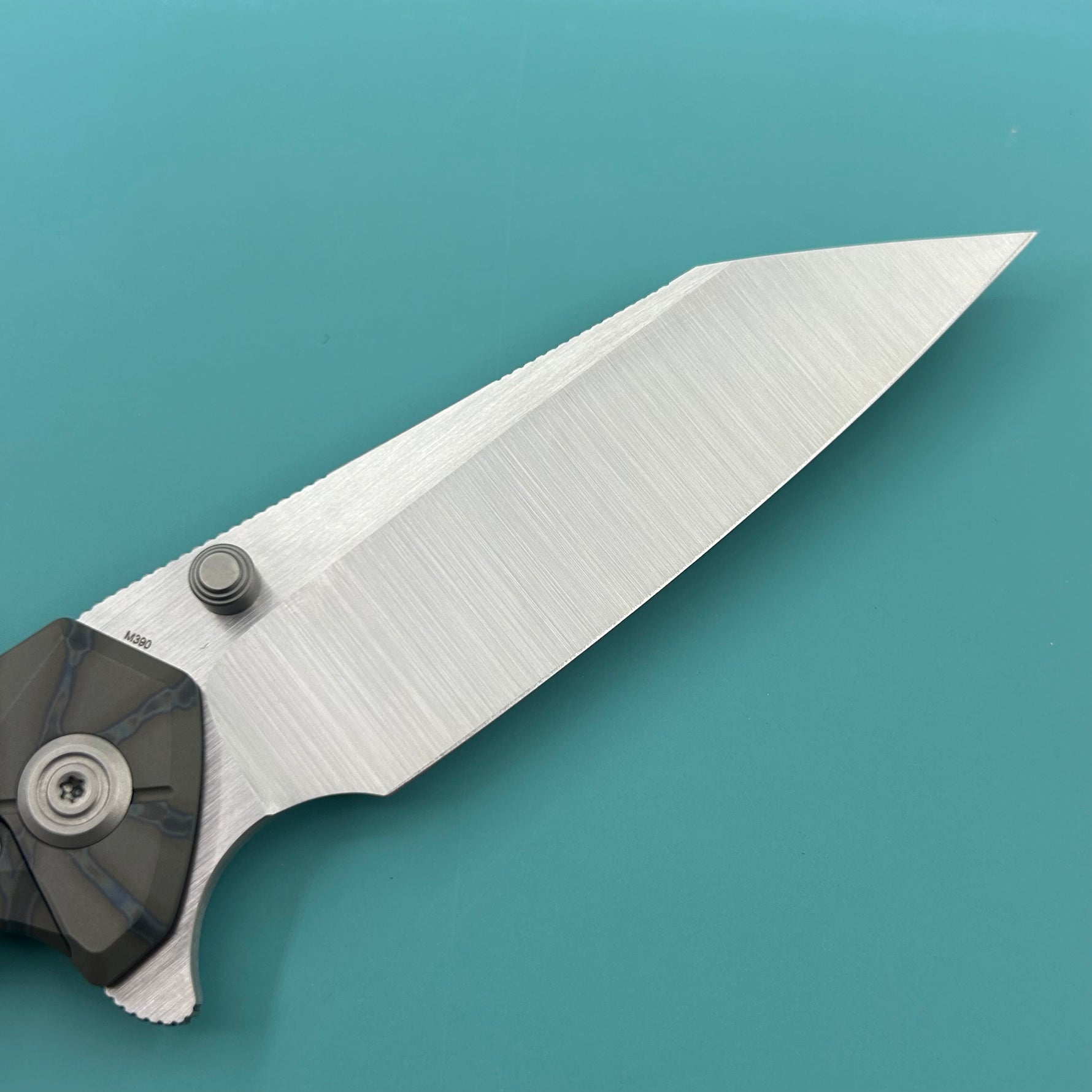 KB KNIVES KB495B Nova Reverse Tanto Frame Locking Folding Knife Flamed Titanium Handle 3.66" Belt Satin M390