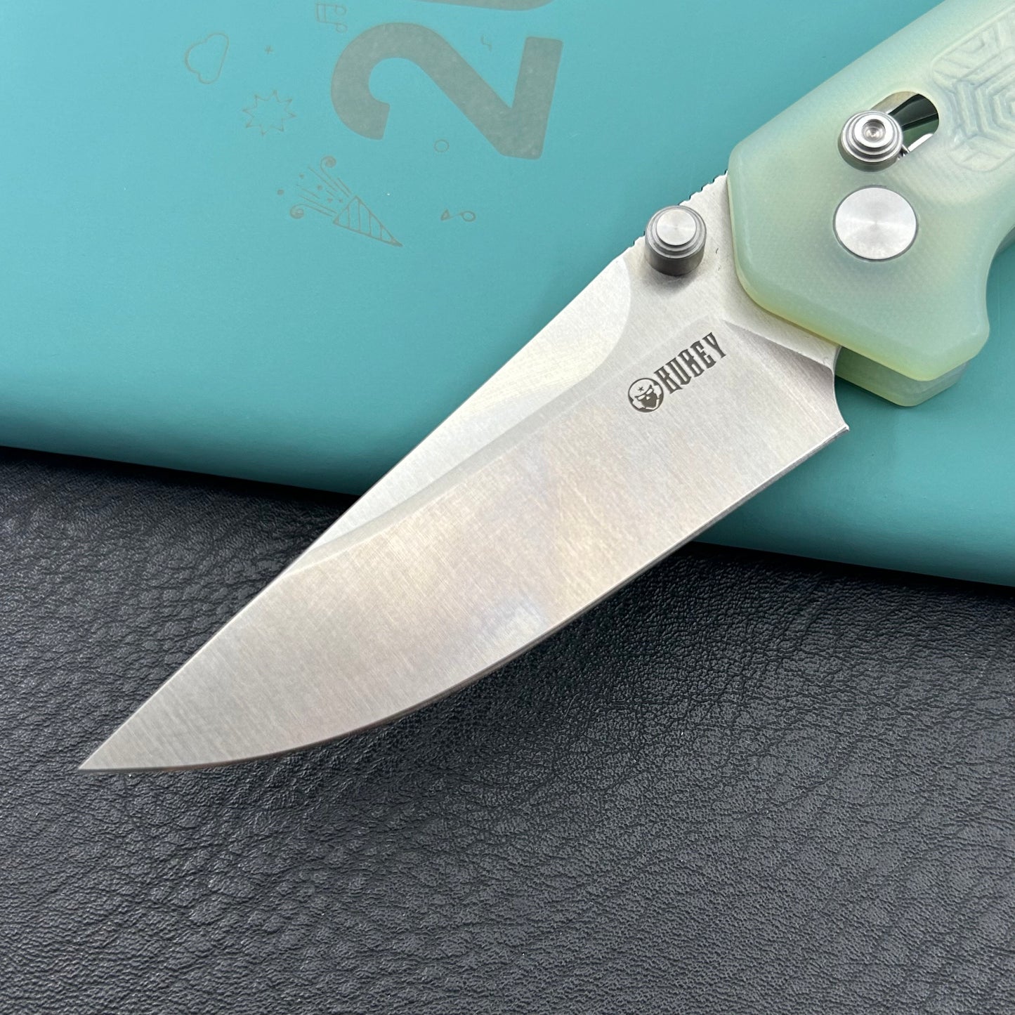 KU knife KU464B Geri Crossbar Lock Jade Folding Knife
