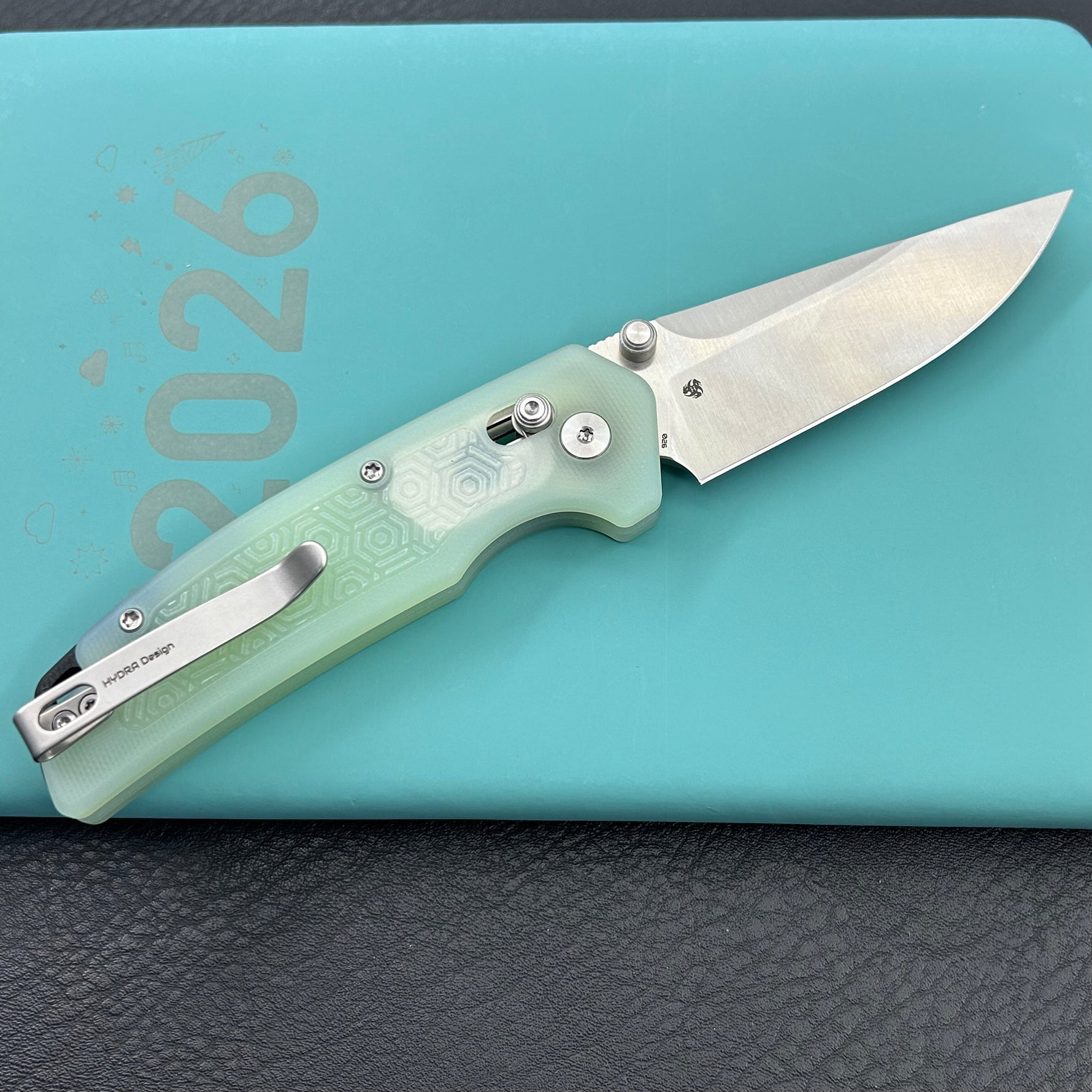 KU knife KU464B Geri Crossbar Lock Jade Folding Knife