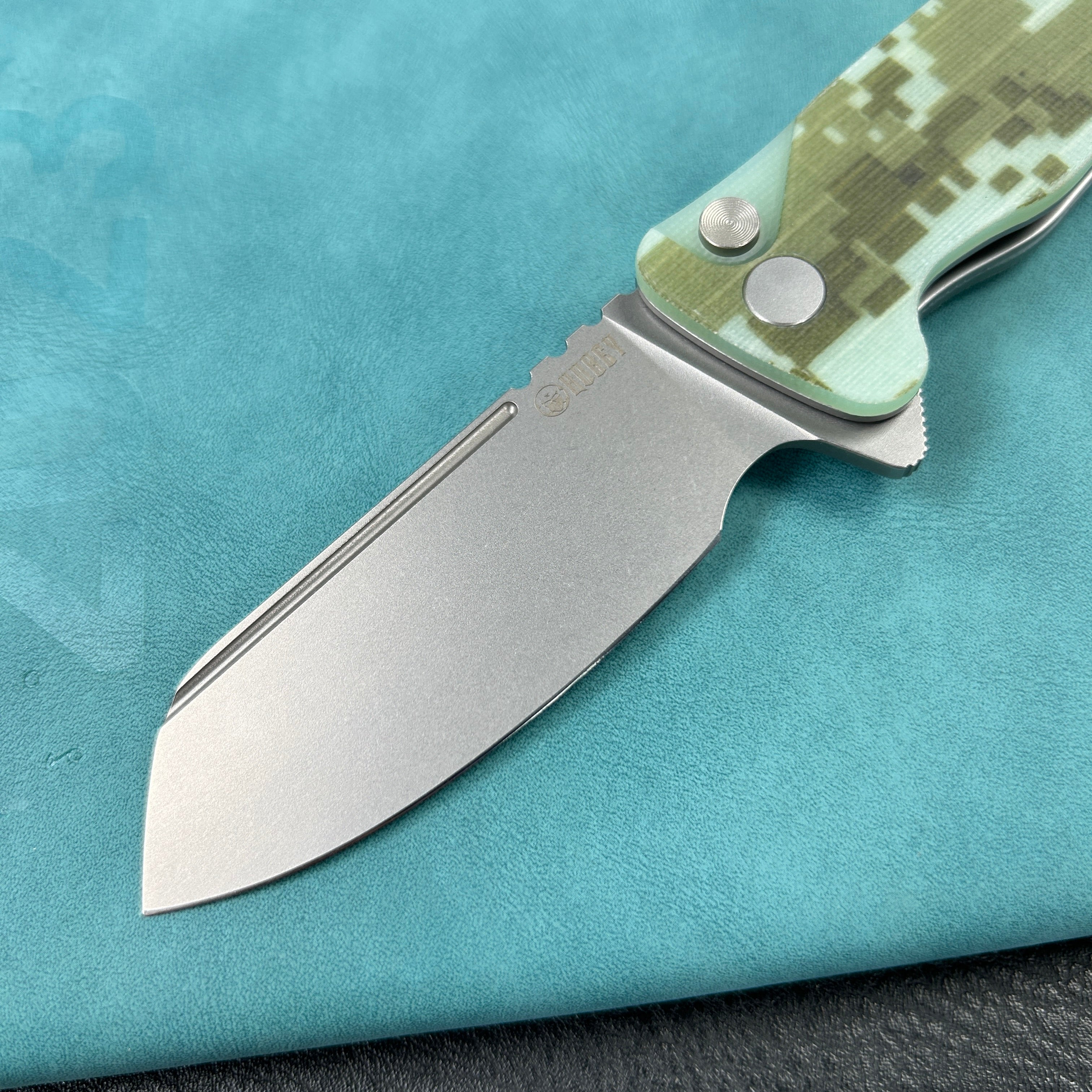 KUBEY KU336J  Creon Small Pocket Knife with Button Lock Camo G10 Handle 2.87" Beadblasted AUS-10