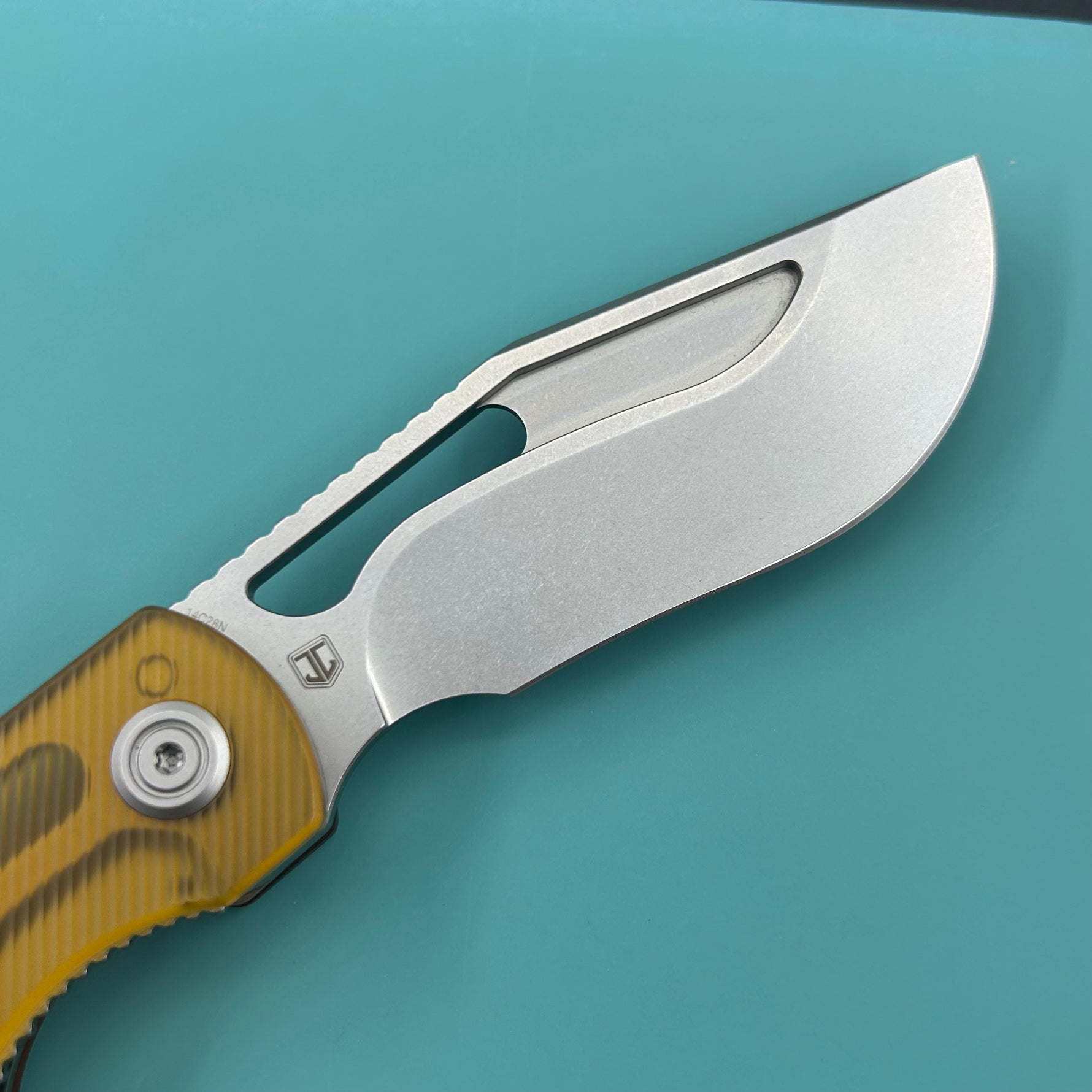 KU knife KU397C Gurkha Linerlock Ultem Folding Knife