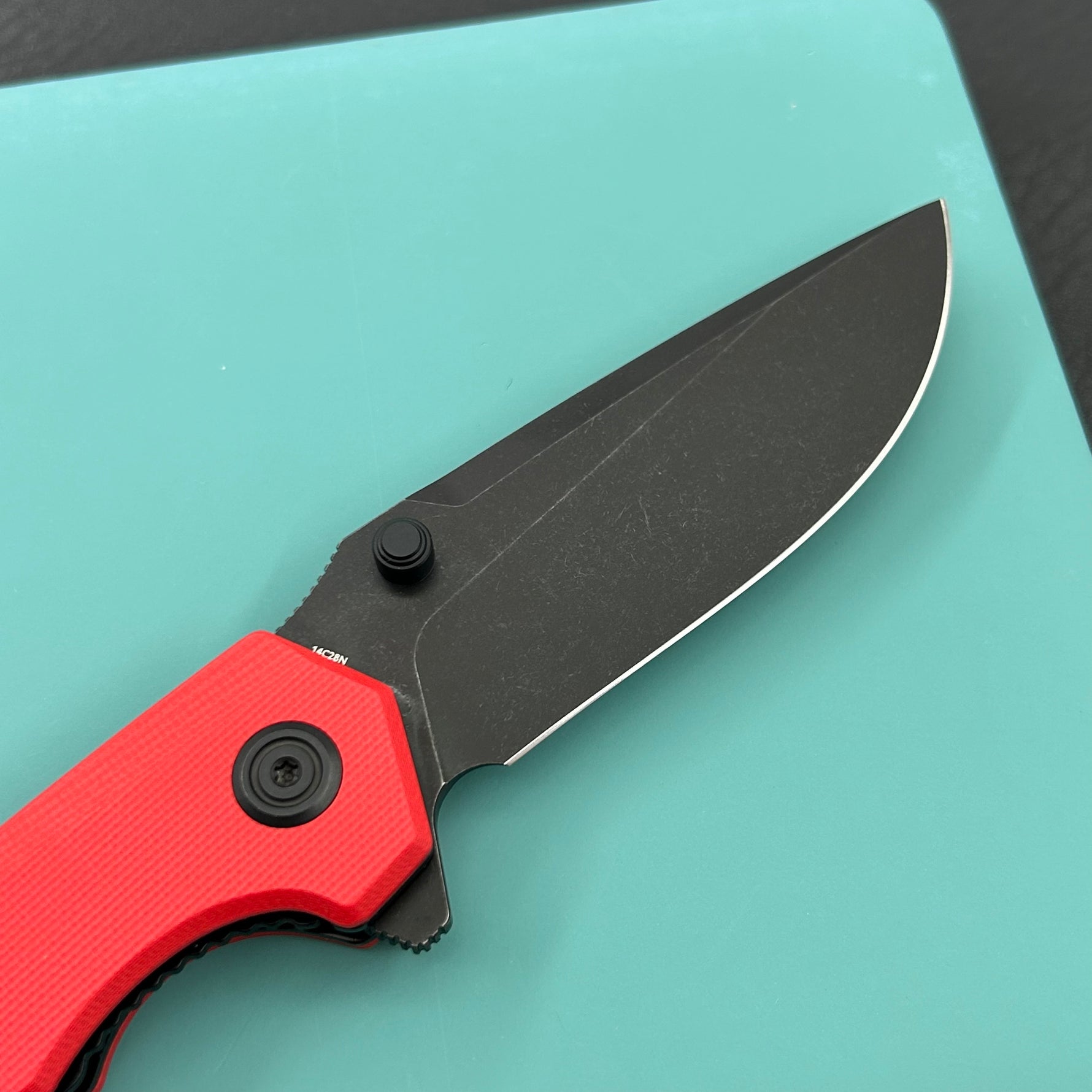 KU knife KU901S Calyce Thumbstud Linerlock Black Red Folding Knife