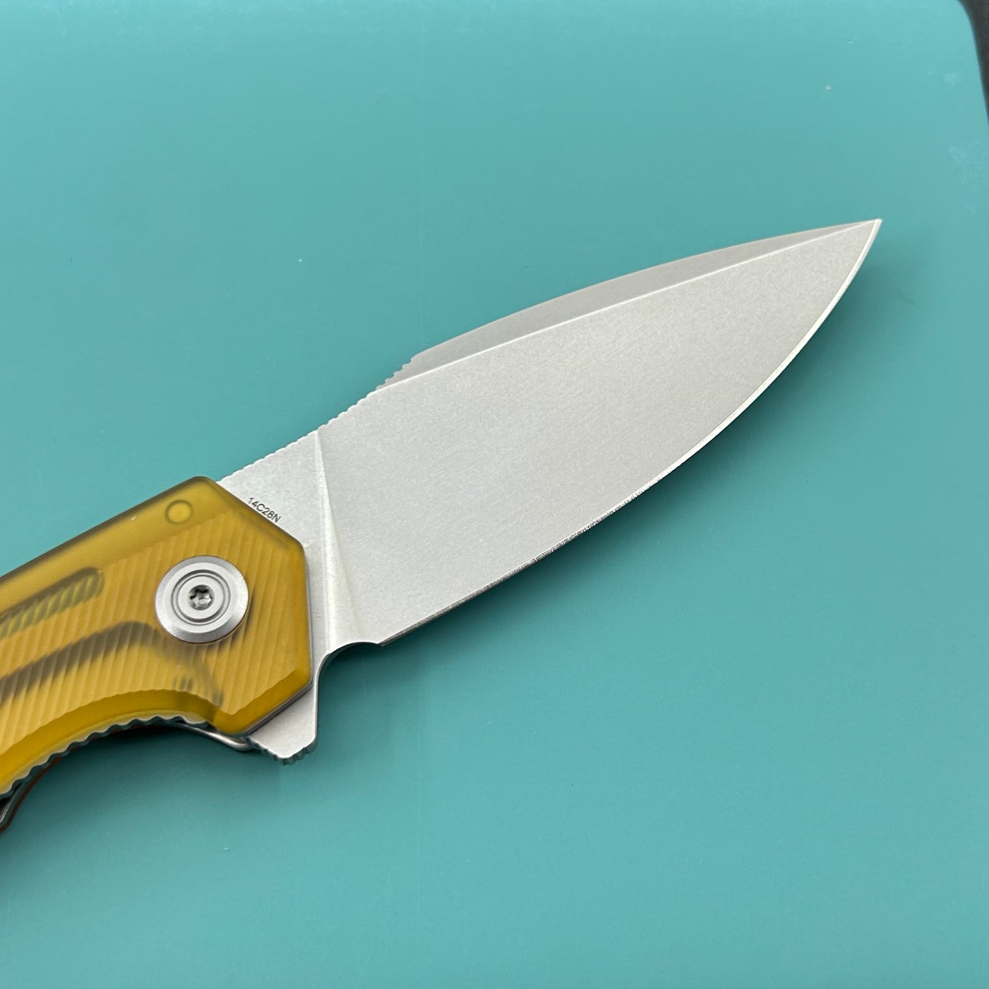 KU knife KU901W Calyce Flipper Linerlock Ultem  Folding Knife