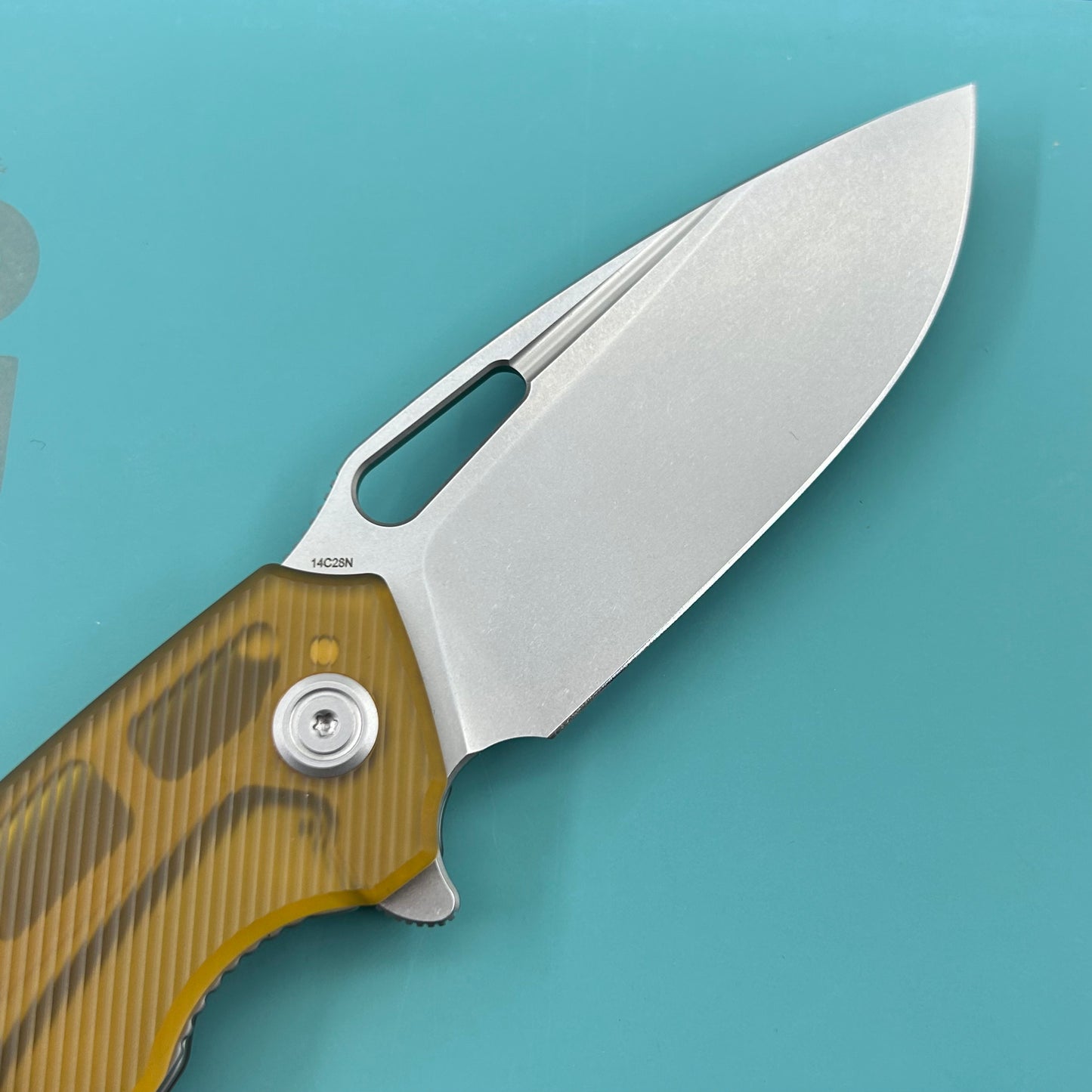 KUBEY knife KU322R Tityus Linerlock Ultem Folding knife