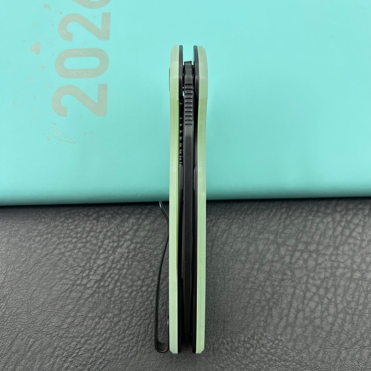 KUBEY knife KU322X Tityus Linerlock Black Jade Folding knife