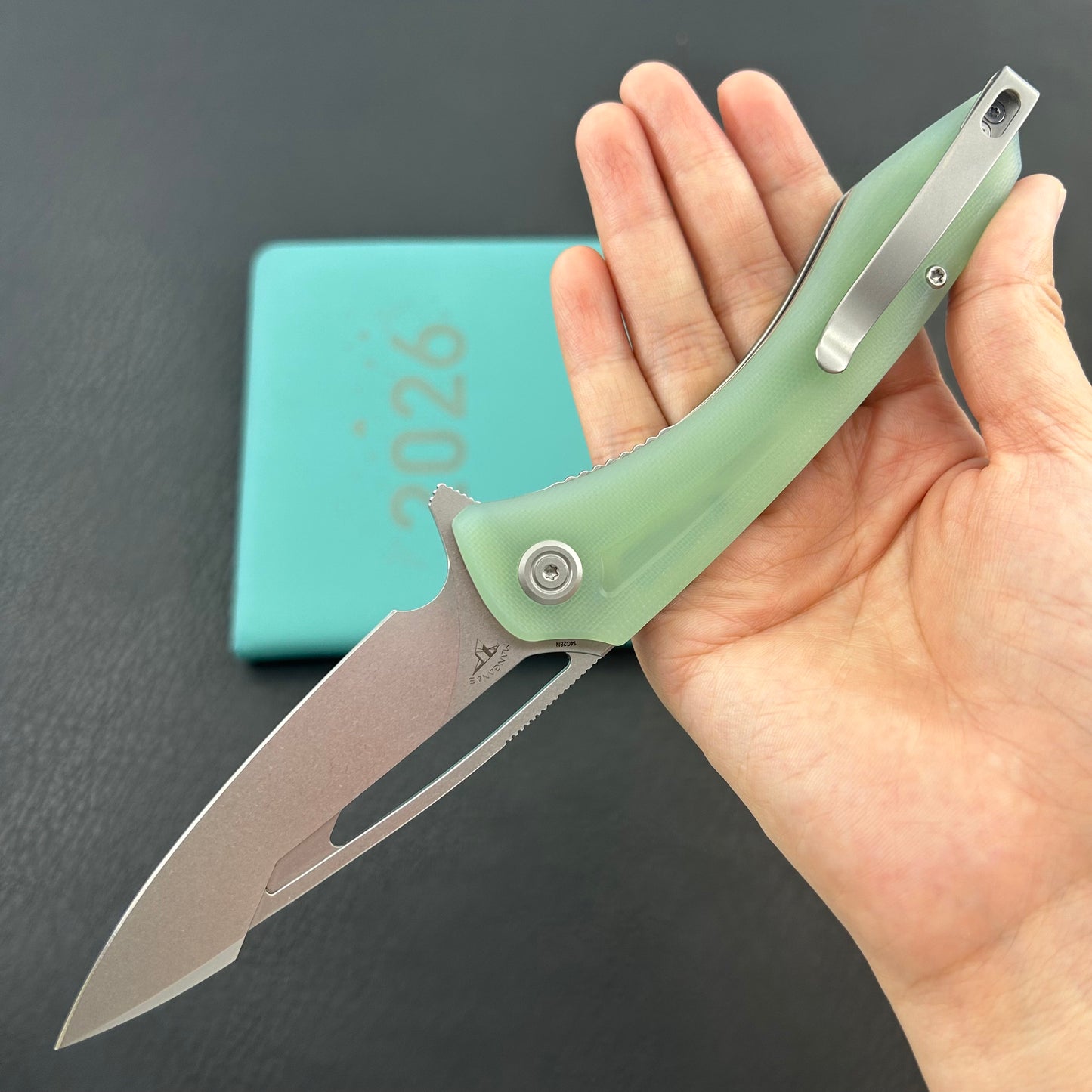KUBEY knife KU345R Merced Linerlock Jade Folding Knife