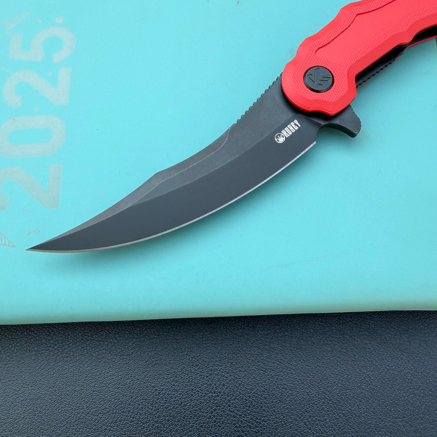 Kubey KNIVES KU346E Crest Pikal Linerlock Black Red