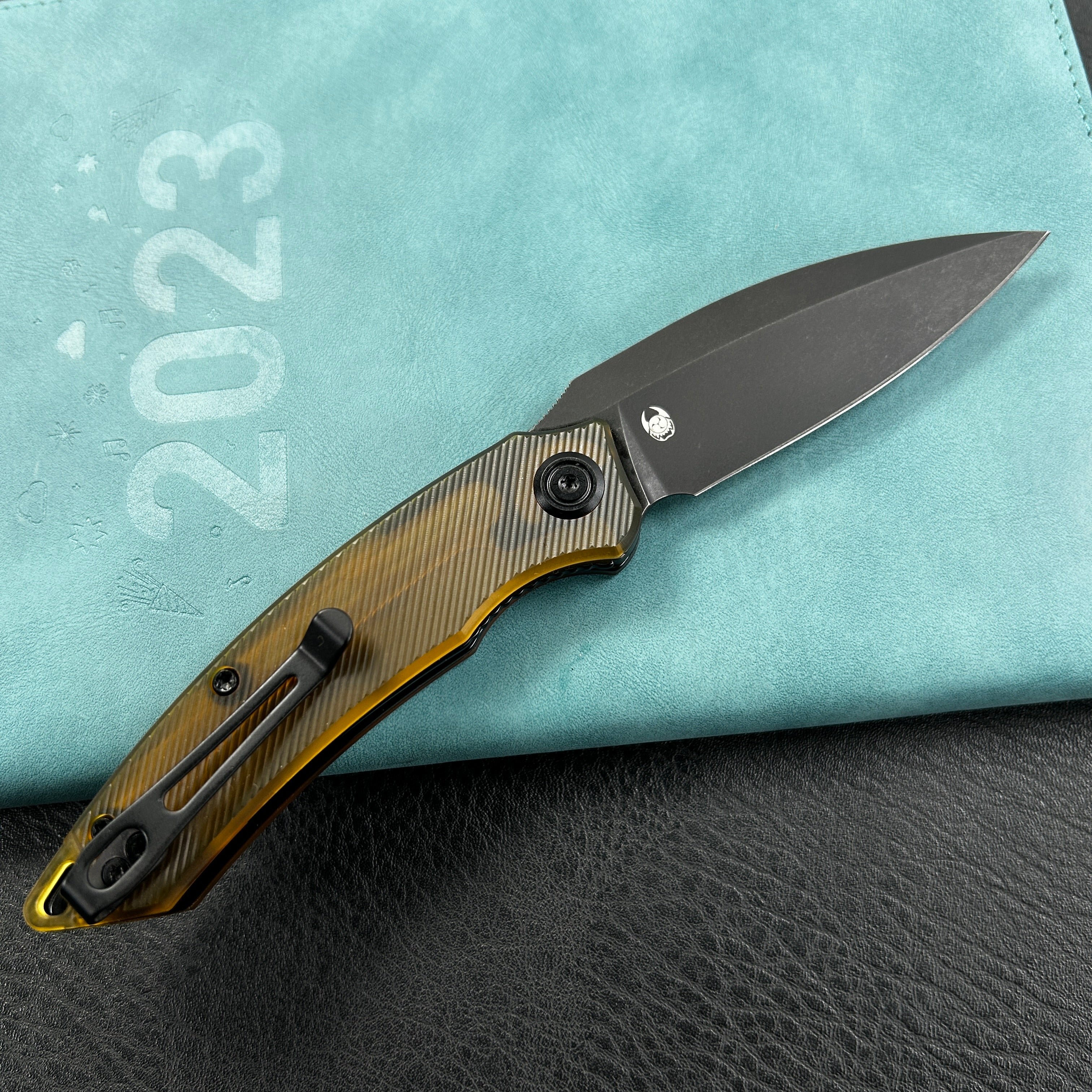 KUBEY KU333 Leaf Liner Lock Front Flipper Folding Knife Ultem Handle   Handle 2.99" Black Stonewashed AUS-10