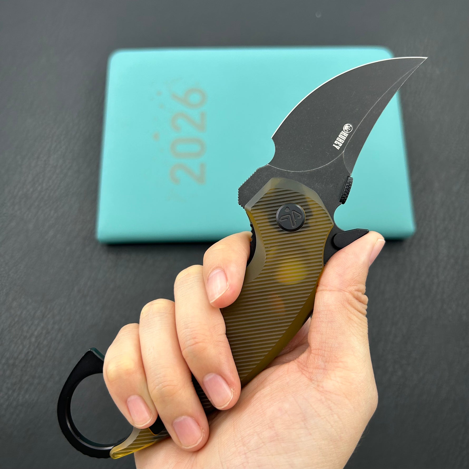 KUBEY knife KU440E Jaw  Pikal Folding Knife Ultem Handle 2.52" Blackwash 14C28N