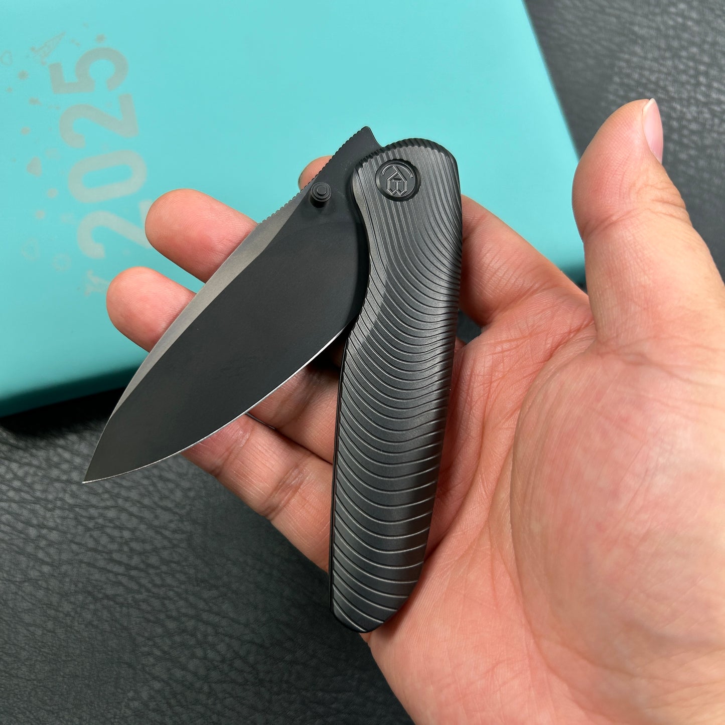 KB knives KB379C Pioneer Folding Knife Black DLC Titanium w/ Wave Milling Handle 3.35'' Black DLC 20CV Blade