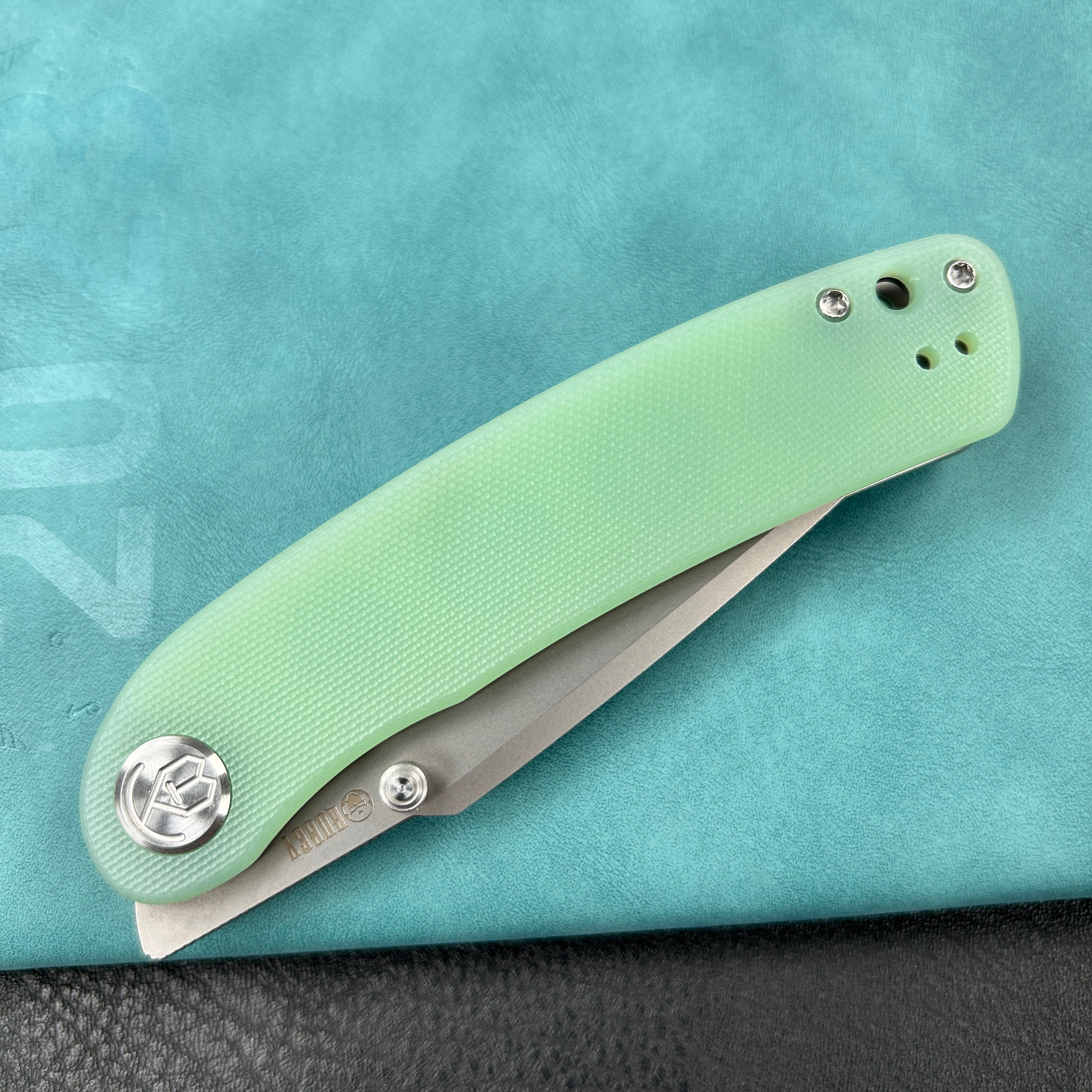 KUBEY KU344  Momentum Sherif Manganas Design Liner Lock Front Flipper / Dual Studs Open Folding Knife Jade  G10 Handle 3.43" Bead Blasted  AUS-10