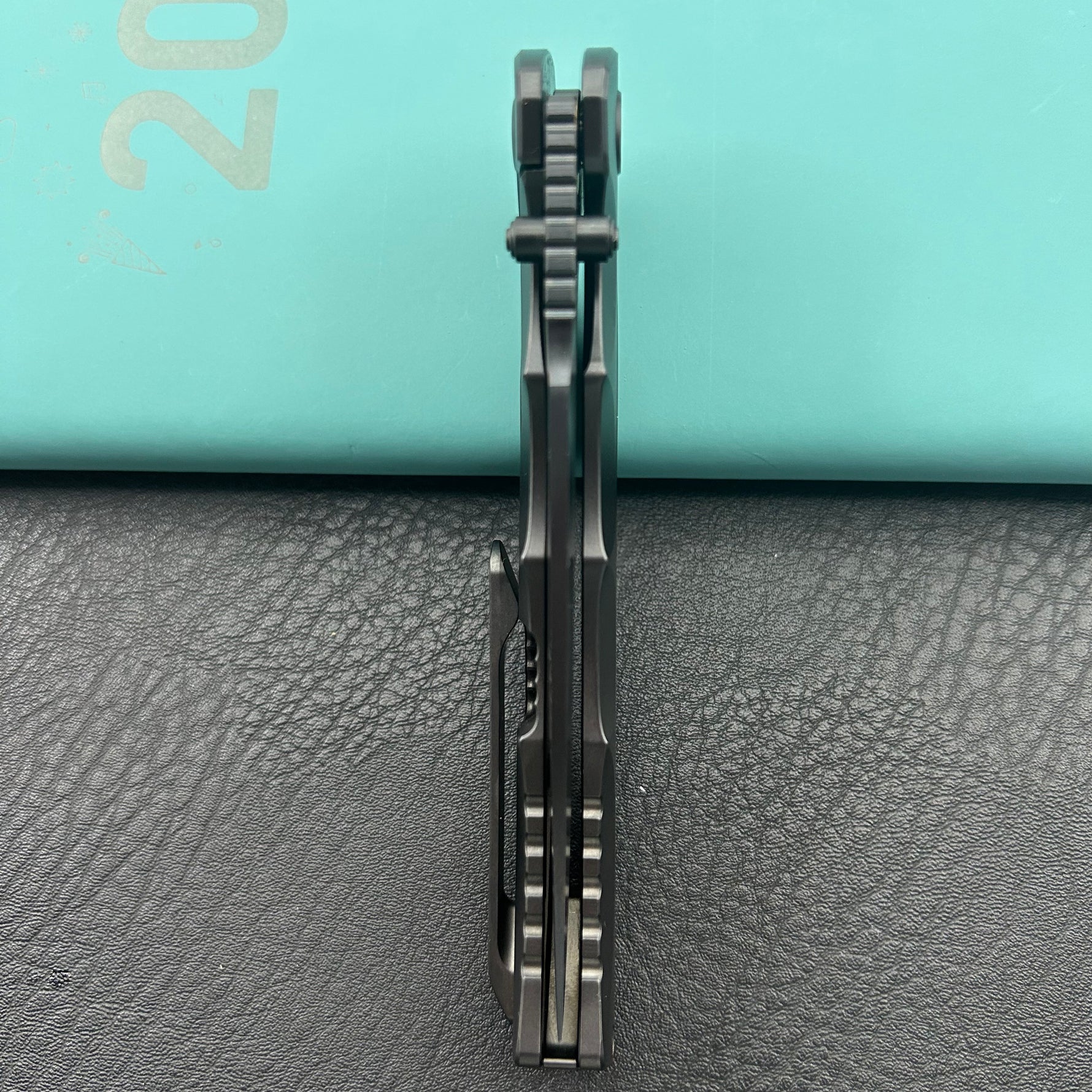 KB KNIVES KB389C Zazoo Folding Knife Regular DLC Titanium Handle 3.70'' Regular DLC M390 Blade