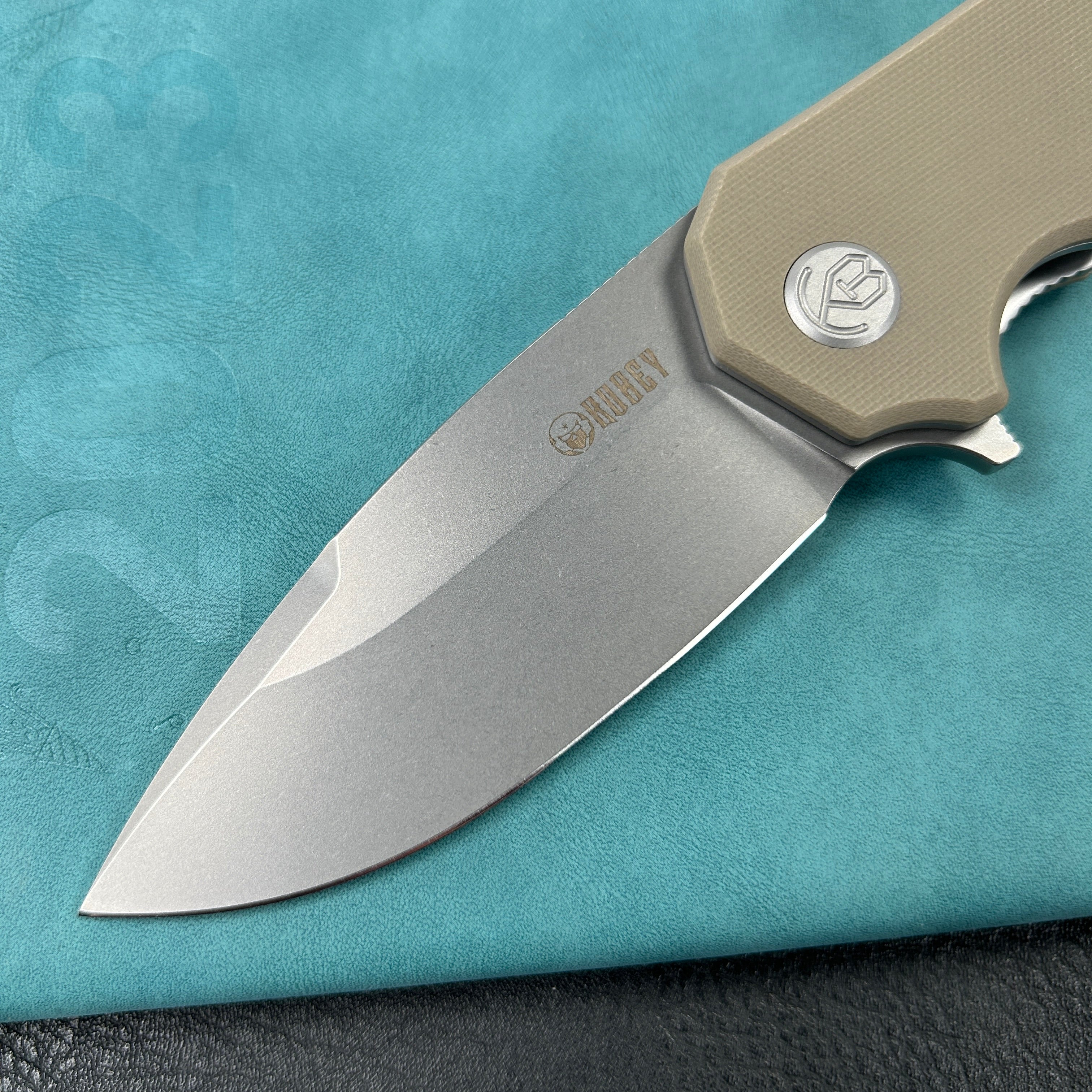 KUBEY KU319 Mikkel Willumsen Design Bravo one Drop Point Outdoor Folding Camping Knife Tan G10 Handle 3.39" Bead Blasted AUS-10