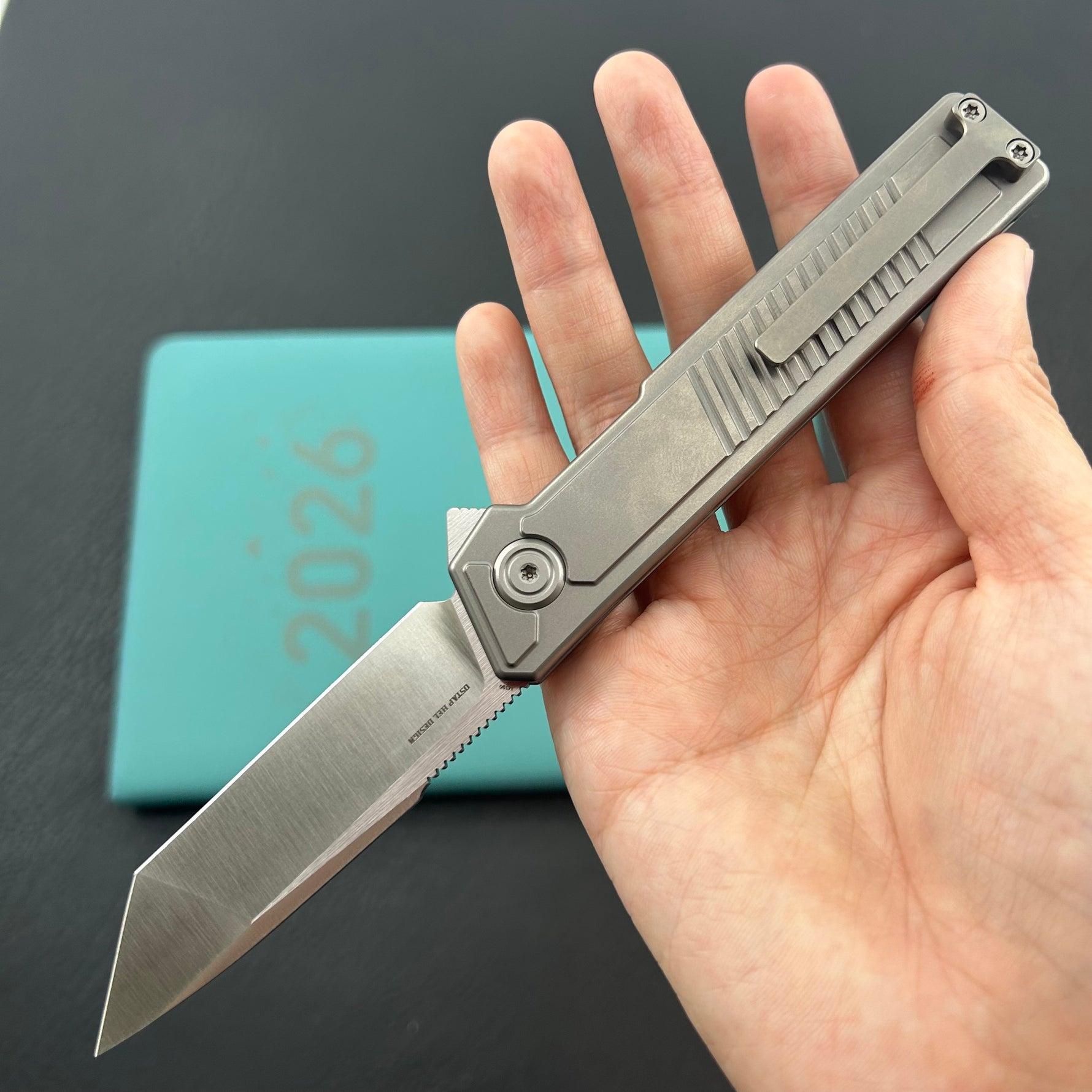 KB KNIVES KB420A Yondu Double Detent Knife Gray Ti Micro Milling 2.87'' Tanto Satin M390 Blade