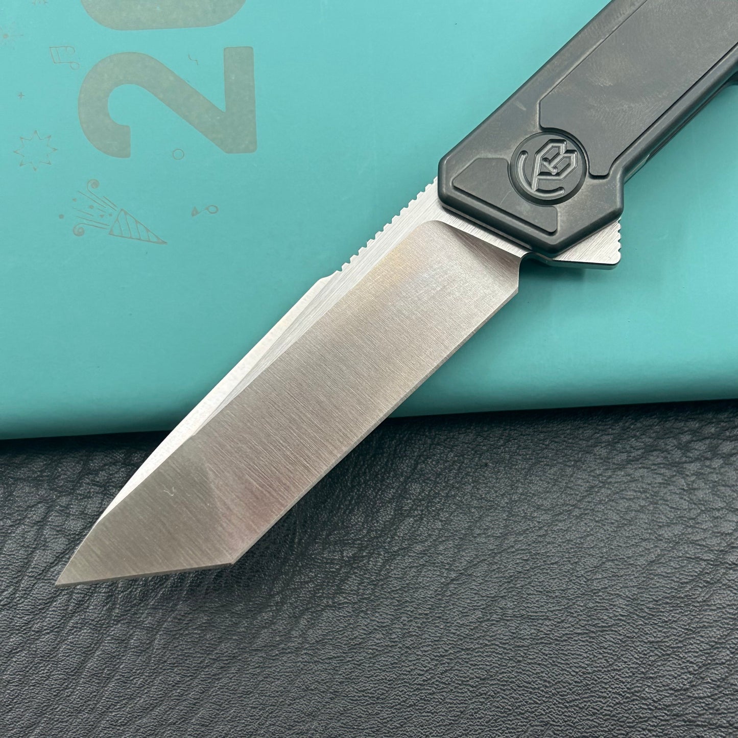 KB KNIVES KB420C Yondu Double Detent Knife DLC Ti Micro Milling 2.87'' Tanto Satin M390 Blade
