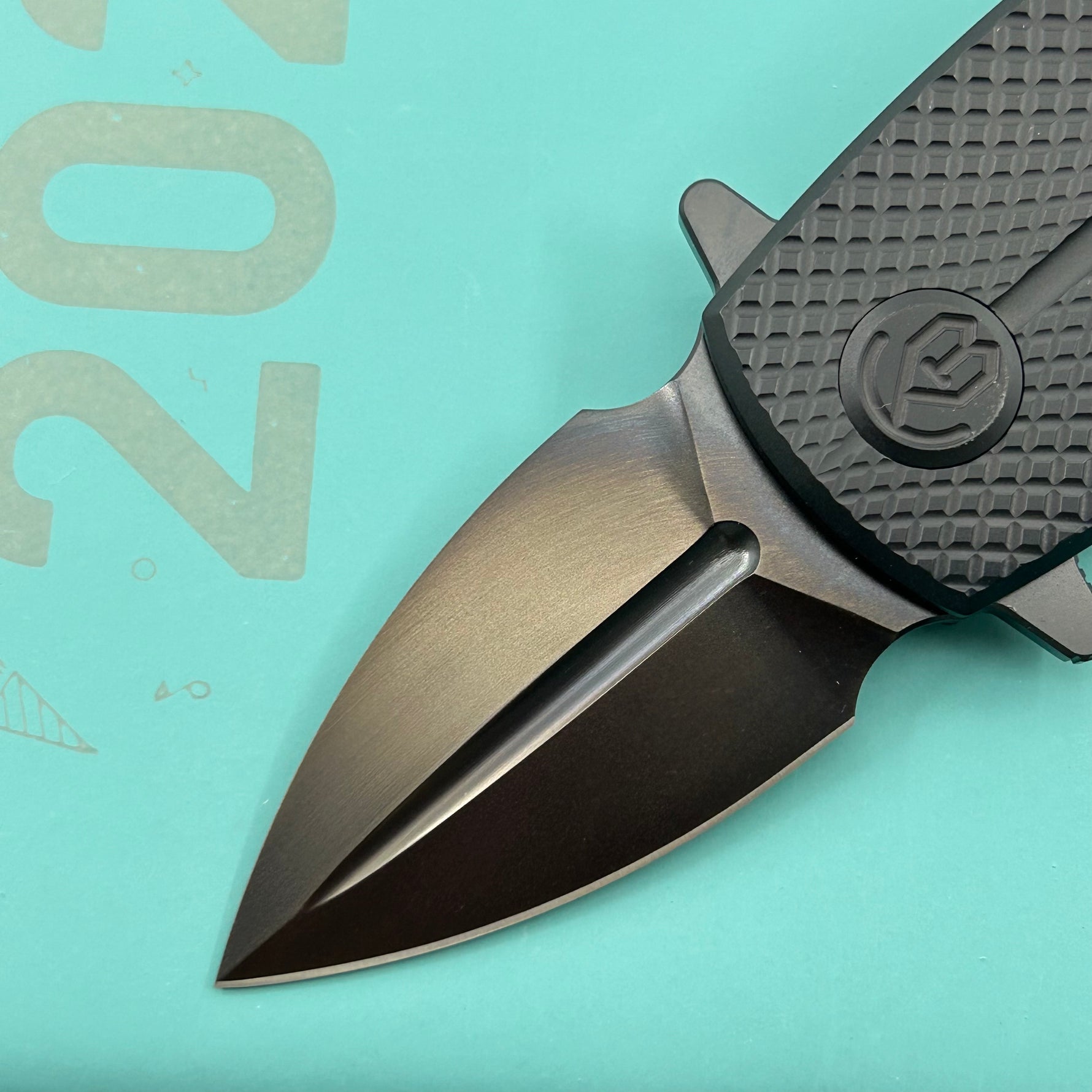 KB KNIVES KB451C Fang Mini Pocket Knife Black PVD Titanium with Diamond Milling 1.97" Regular DLC M390 Blade