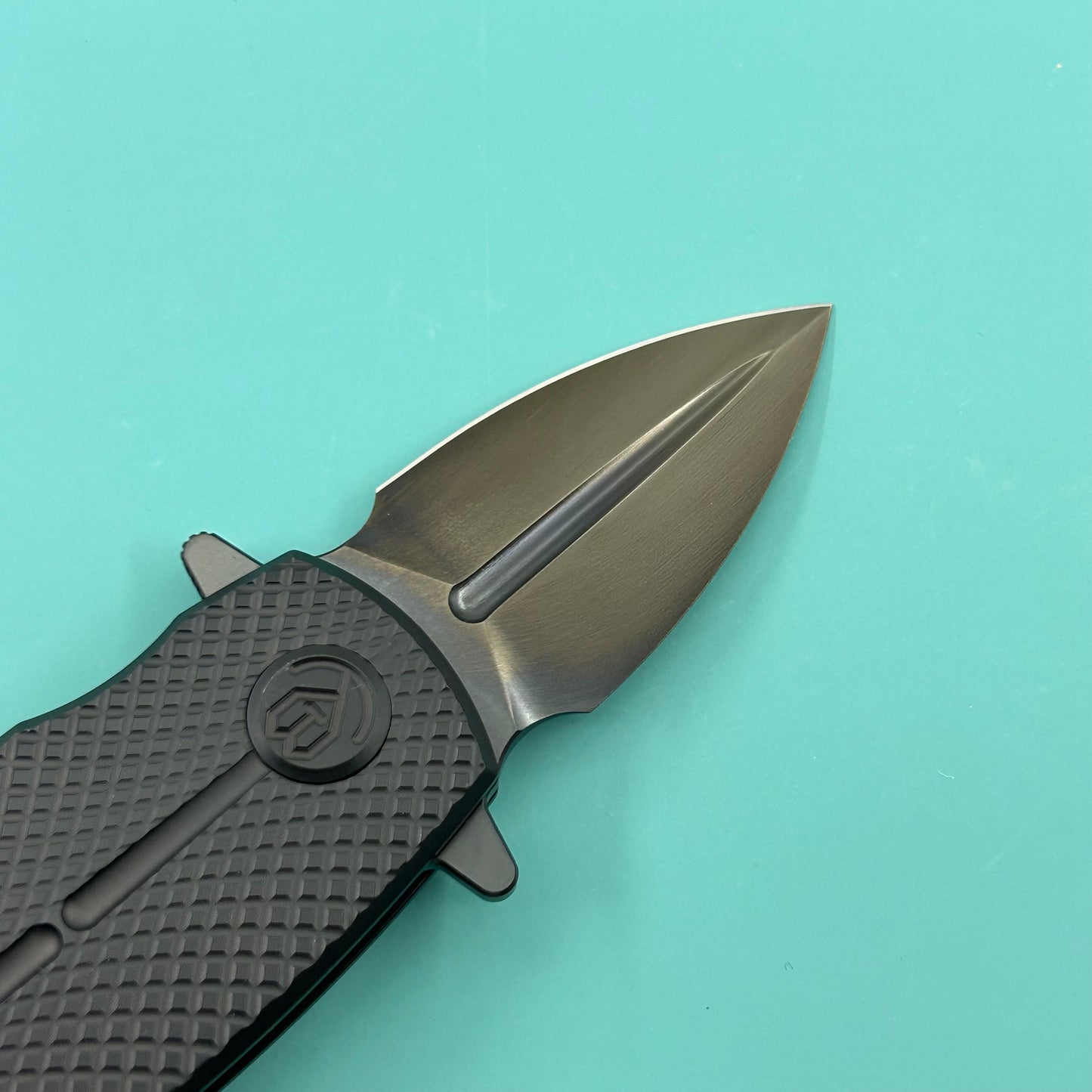 KB KNIVES KB451C Fang Mini Pocket Knife Black PVD Titanium with Diamond Milling 1.97" Regular DLC M390 Blade