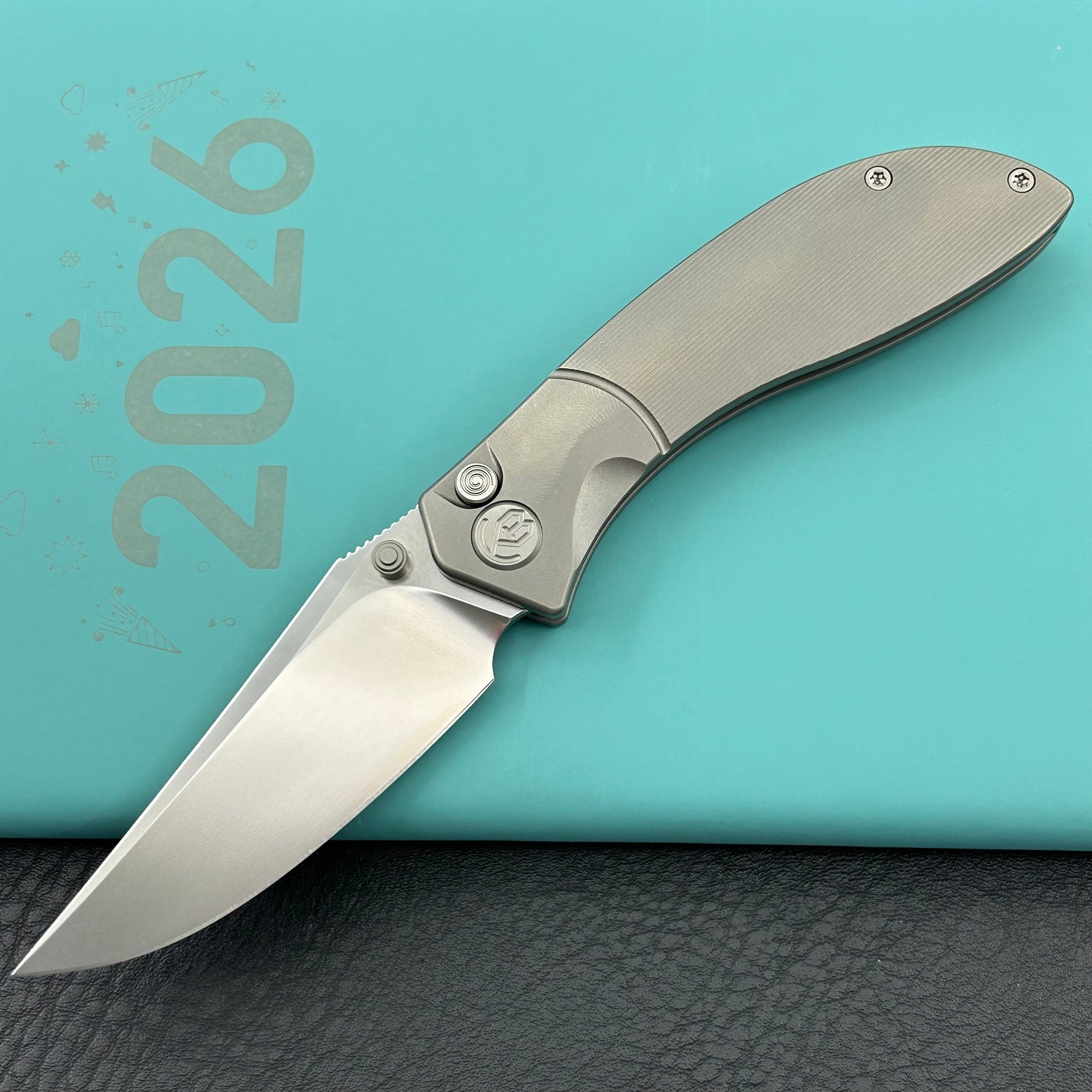 KB KNIVES KB264A Stingray Button Lock Folding Knife Gray Titanium Handle 3.07" Clip Point Bead Blasted M390 Blade