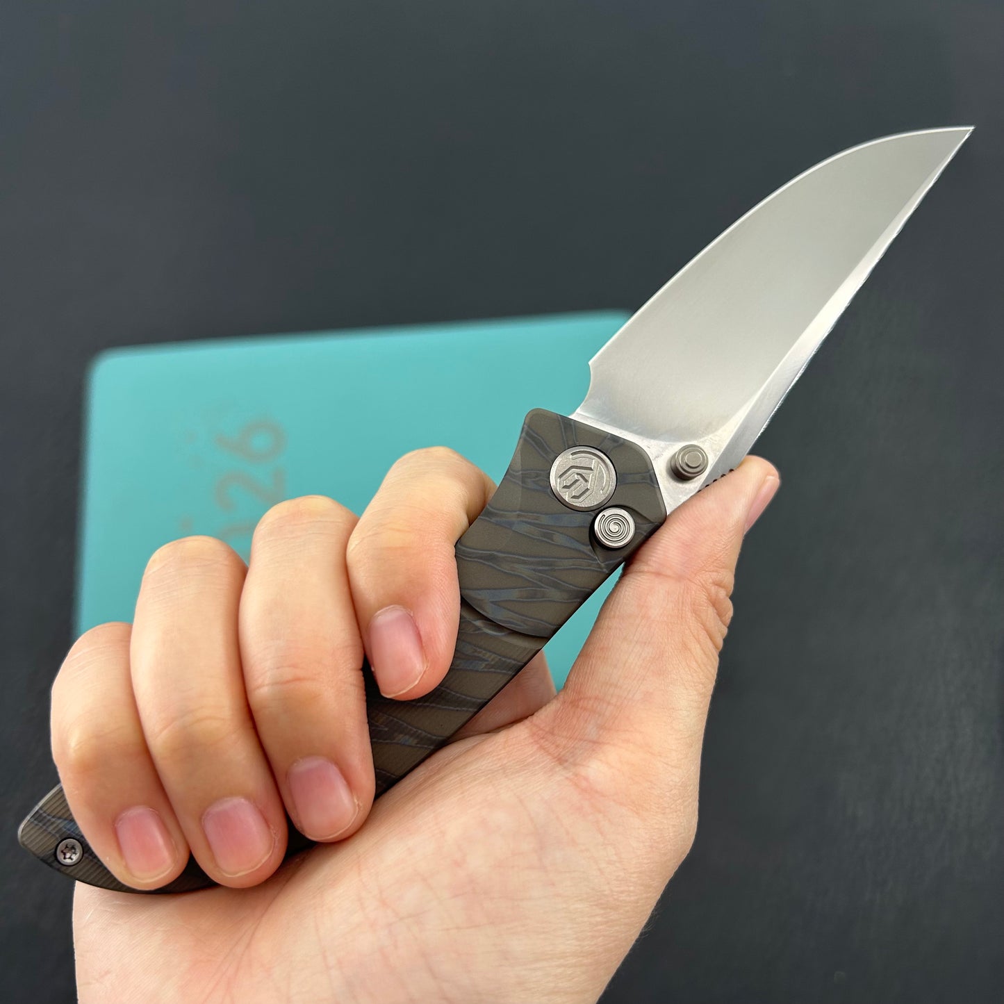 KB KNIVES KB264B Stingray Button Lock Folding Knife Gray Titanium Handle 3.07" Clip Point Bead Blasted M390 Blade