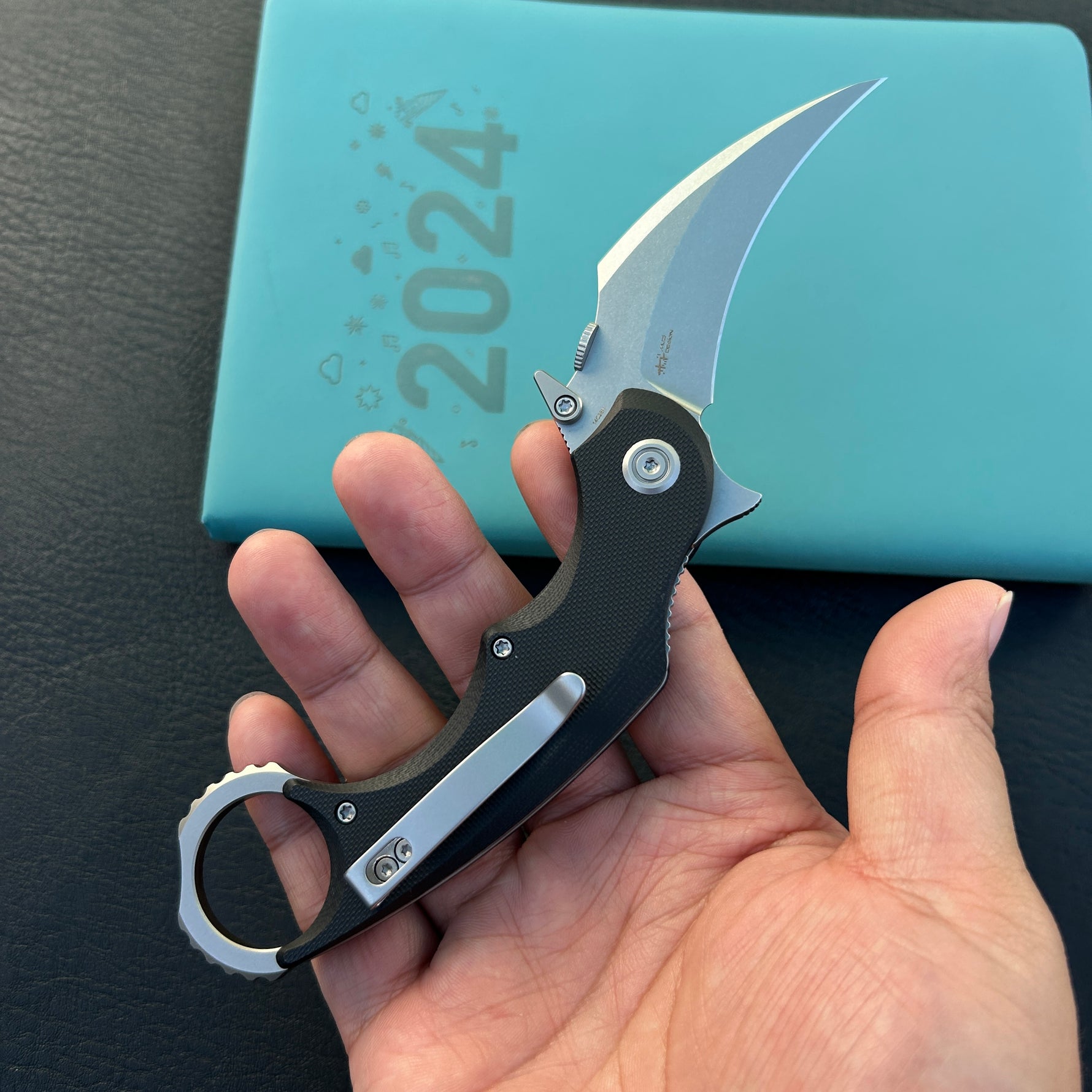 KUBEY knife KU298A Rogue Recurve Karambit Folding Knife Black G10 Handle 2.91" Stonewash 14C28N Blade