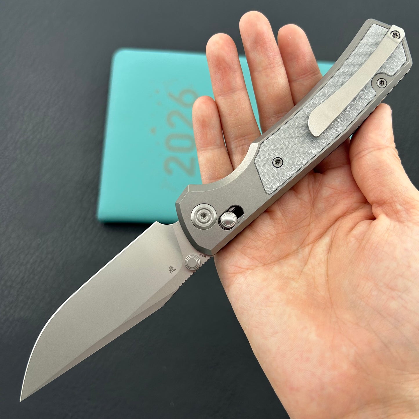 KB KNIVES KB427A Lynx Folding Knife Bead Blasting Titanium with Silver Twill CF Inlay Handle 3.54'' Bead Blasting M390