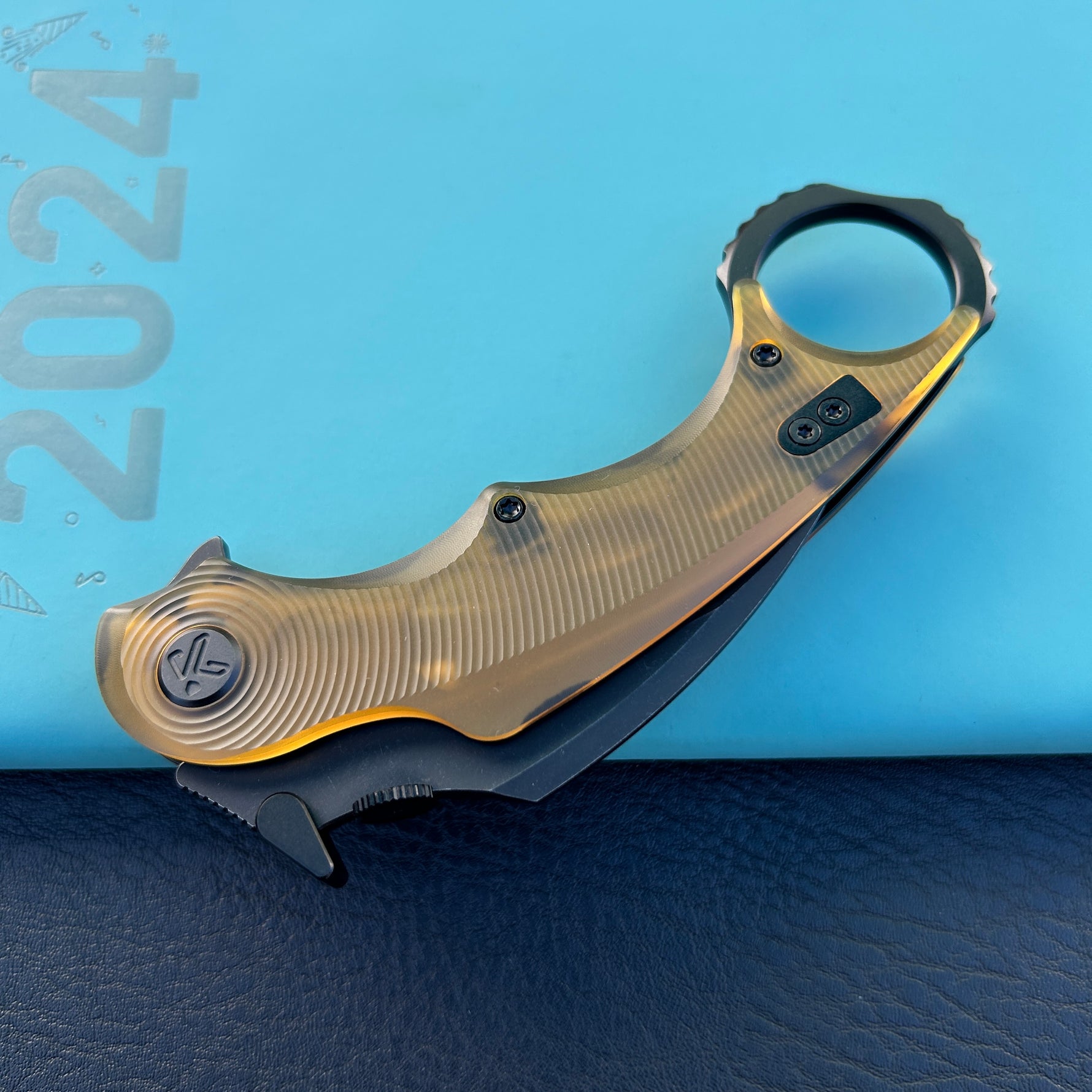 KUBEY knife KU298H Rogue Recurve Karambit Folding Knife  Ultem Handle 2.91" Blackwash 14C28N Blade