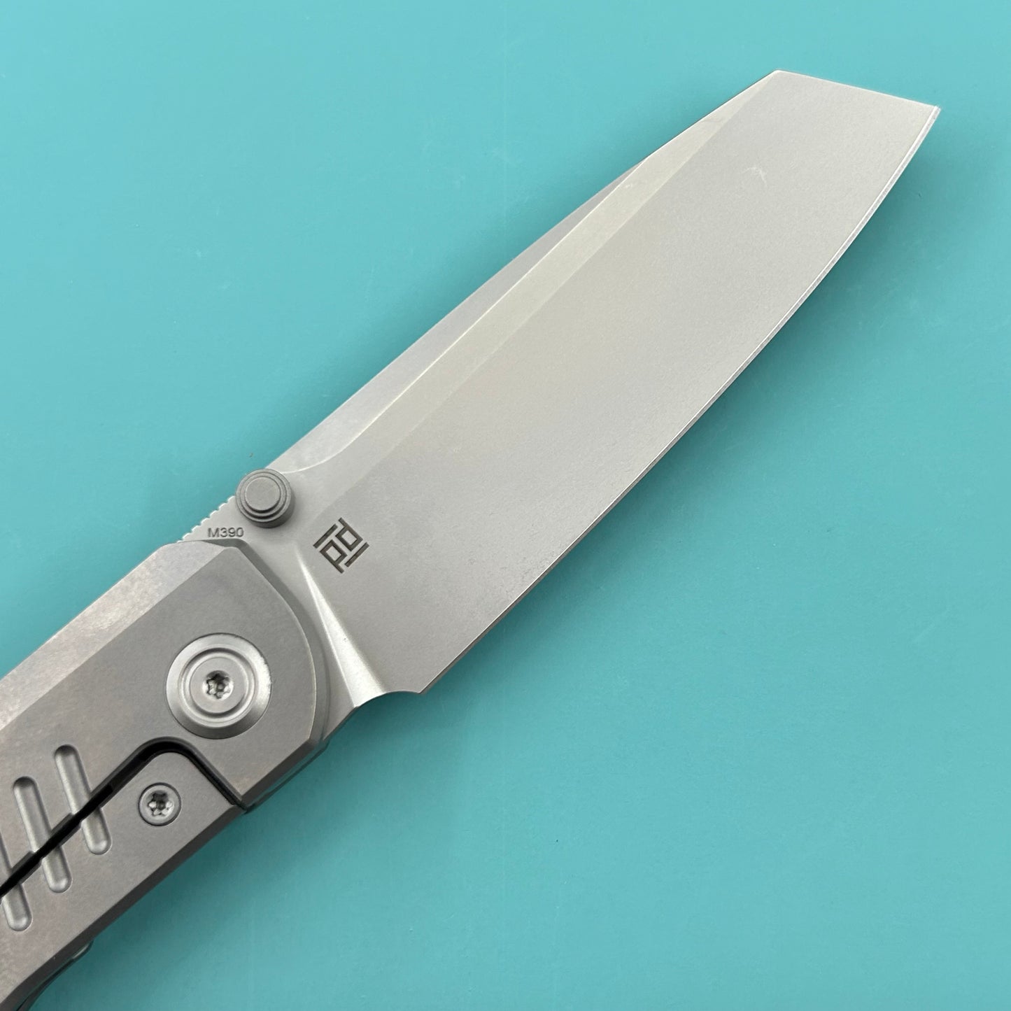 KB KNIVES KB419A Protocol Folding Knife Gray Titanium Handle 3.35'' Sandblast M390 Blade