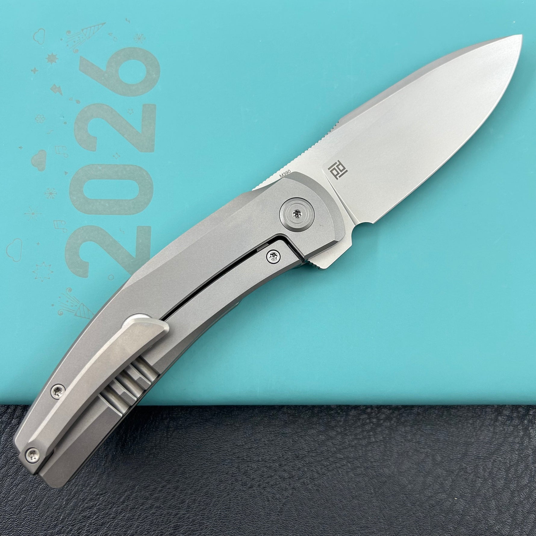 KB KNIVES KB418A Taurus Frame Lock Pocket Folding Knife Gray Titanium Handle 3.27'' Beadblast M390 Blade