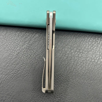 KB KNIVES KB377D Common Thread Folding Knife Sand Blasting Titanium/Zircuti Inlays Handle 3.35'' Silver Bead Blasting M390