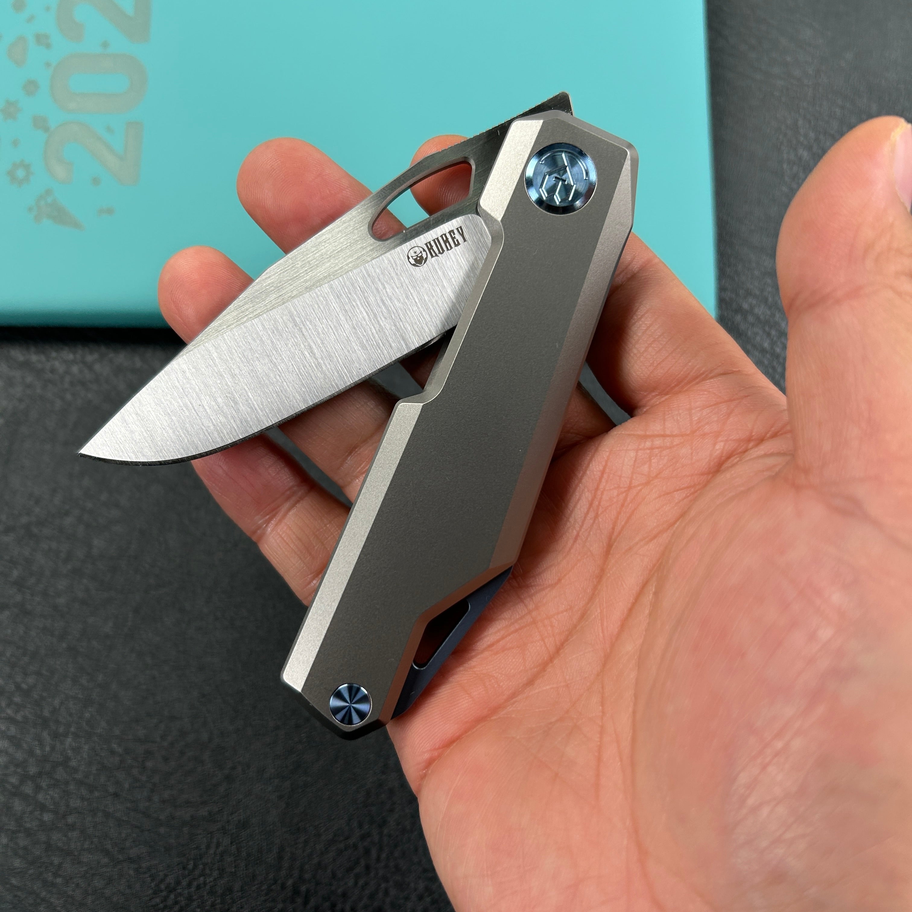 KUBEY KB340A Verijero Fronter Flipper Pocket Folding Knife Grey 6AL4V Titanium Handle 3.35" Belt Satin 14C28N