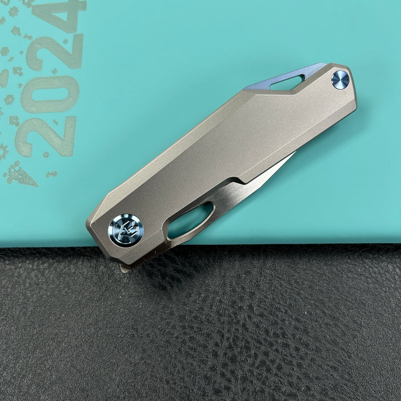 KUBEY KB340A Verijero Fronter Flipper Pocket Folding Knife Grey 6AL4V Titanium Handle 3.35" Belt Satin 14C28N