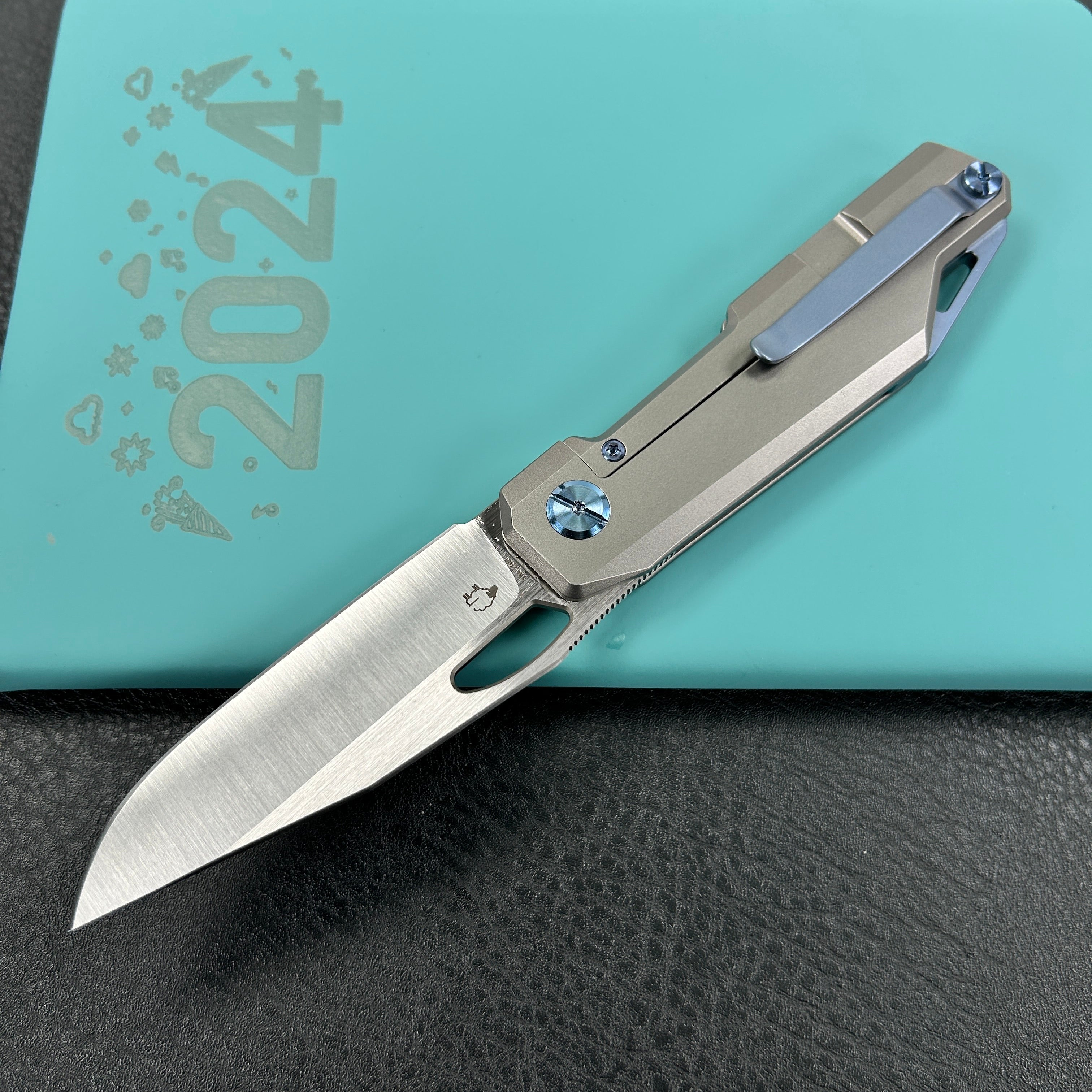 KUBEY KB340A Verijero Fronter Flipper Pocket Folding Knife Grey 6AL4V Titanium Handle 3.35" Belt Satin 14C28N