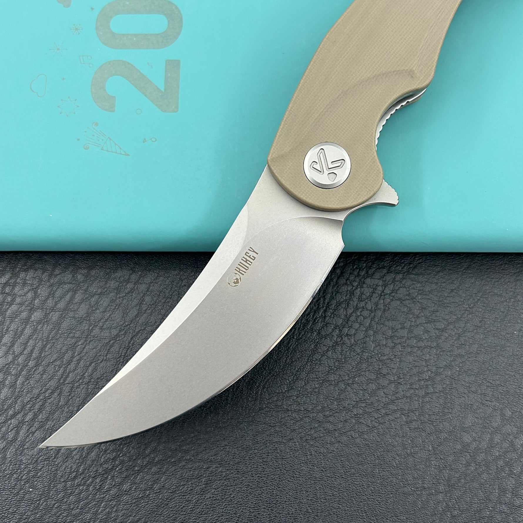 KUBEY knife KU173M Scimitar Linerlock Tan Folding knife